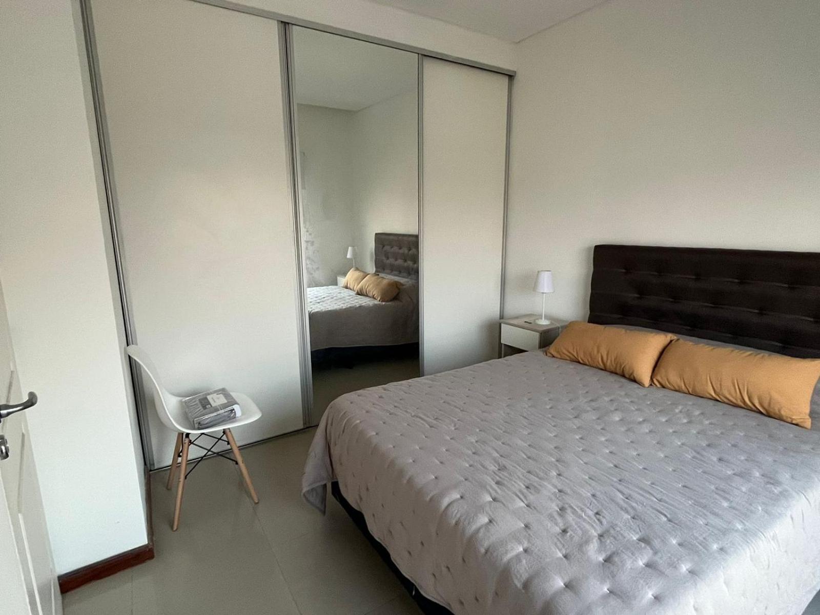 Departamento céntrico con cochera - Corrientes Capital
