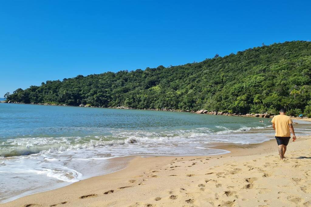 Casa de praia ampla e confortável em Governador Celso Ramos