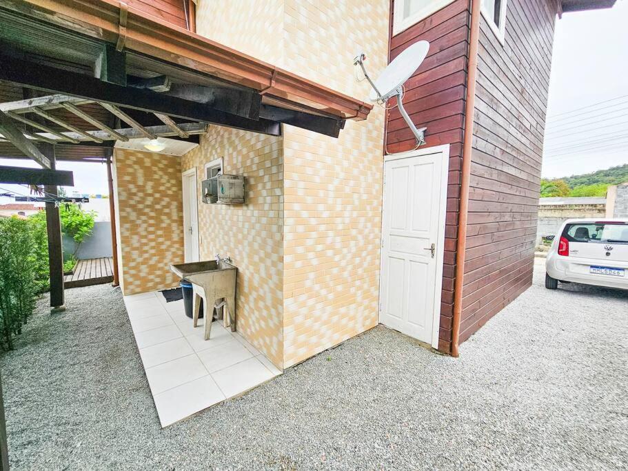 Casa de praia ampla e confortável em Governador Celso Ramos