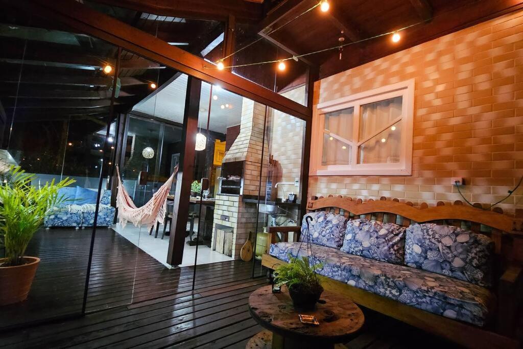 Casa de praia ampla e confortável em Governador Celso Ramos