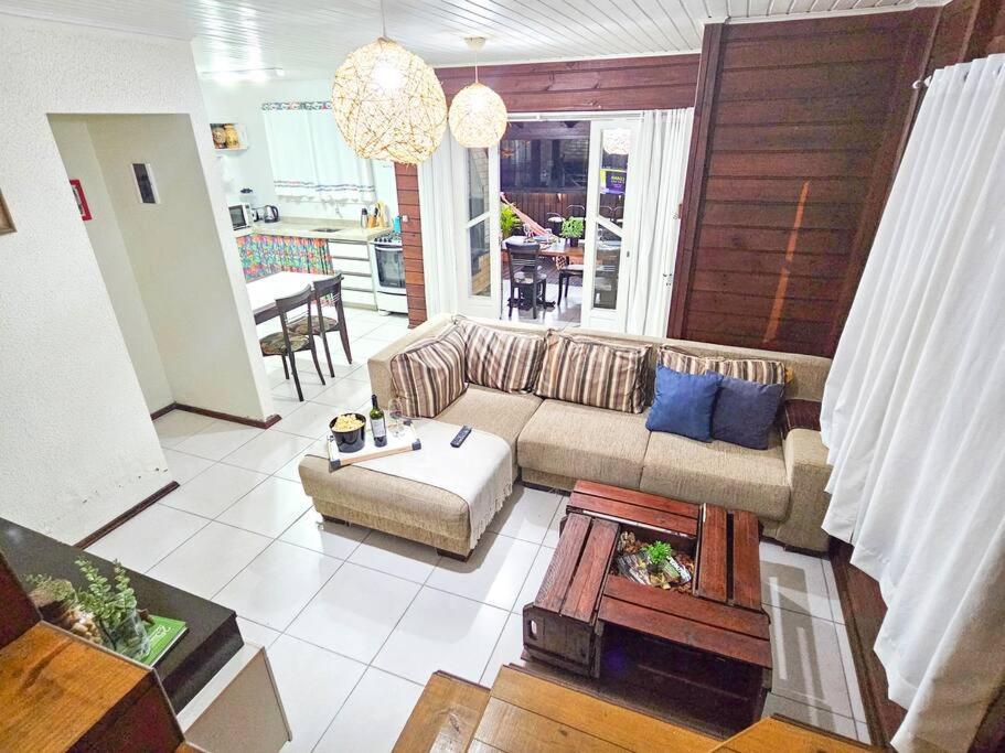 Casa de praia ampla e confortável em Governador Celso Ramos