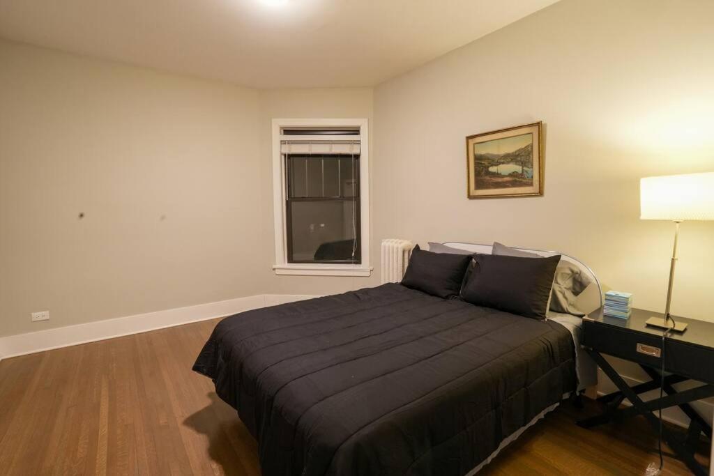 Chicago Vacations - Vibrant 4BR Haven in Historic Hyde Park, Near UChi - Property Image 8