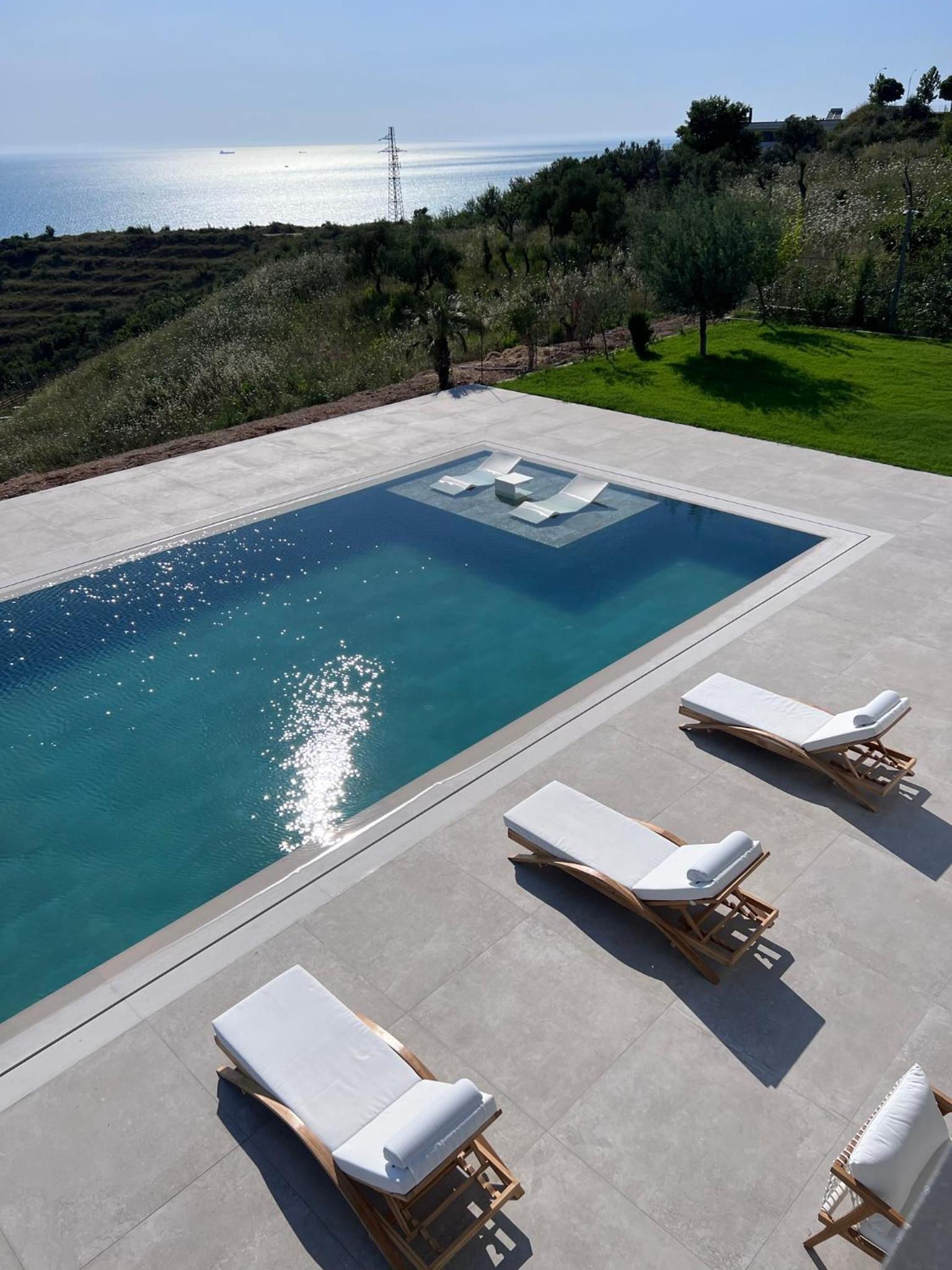 Villa Esmi Durres