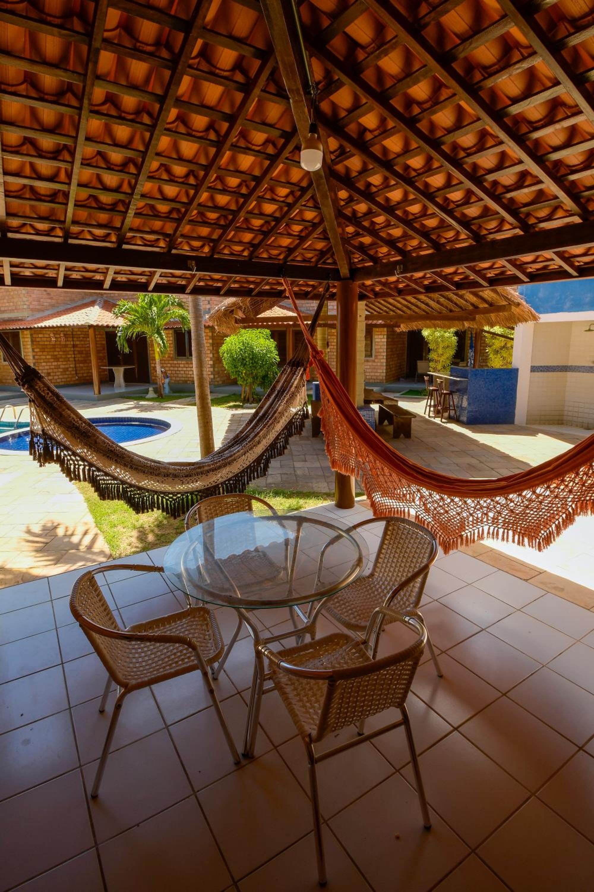 casa pé na areia, ao lado do caminho de moises