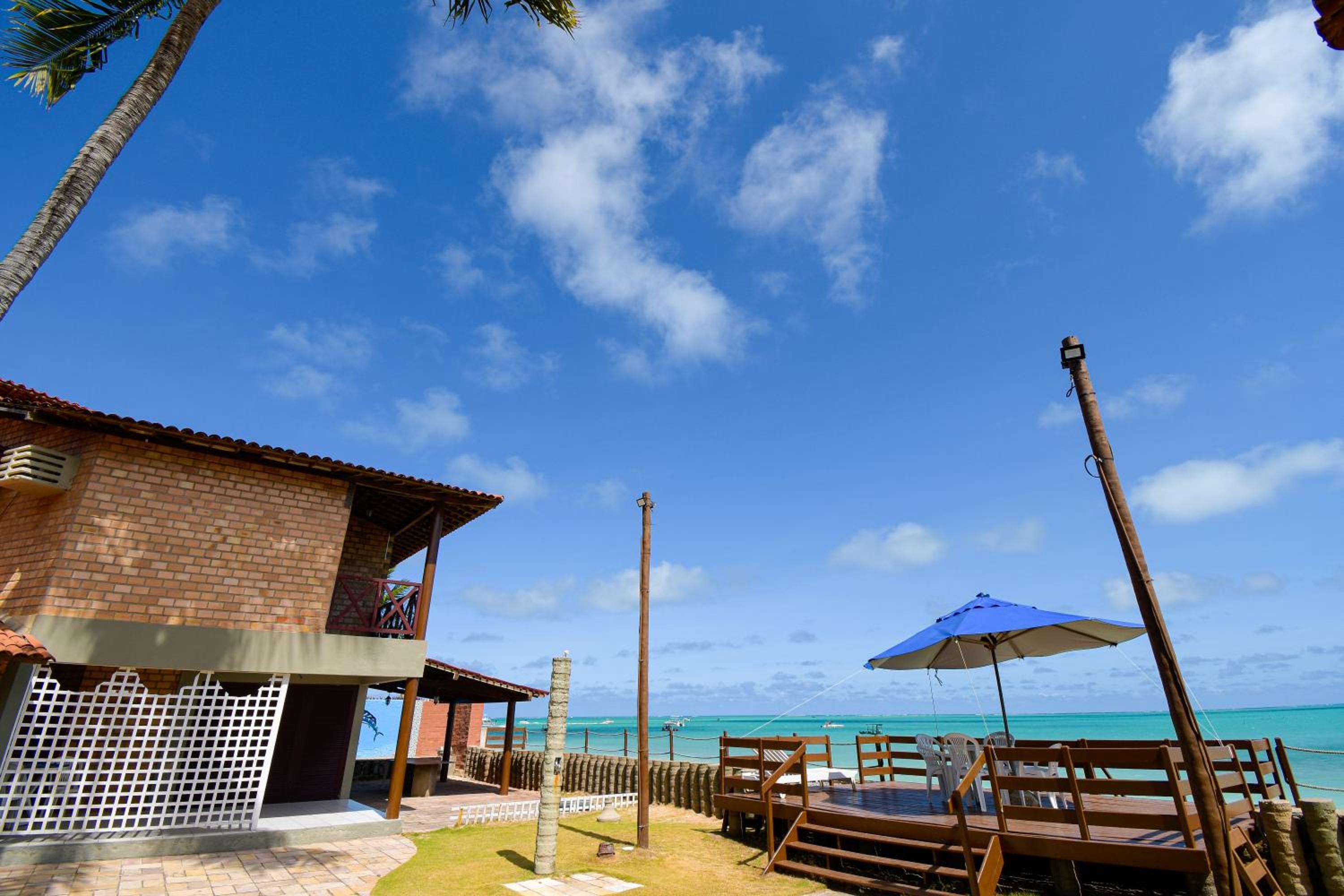 casa pé na areia, ao lado do caminho de moises