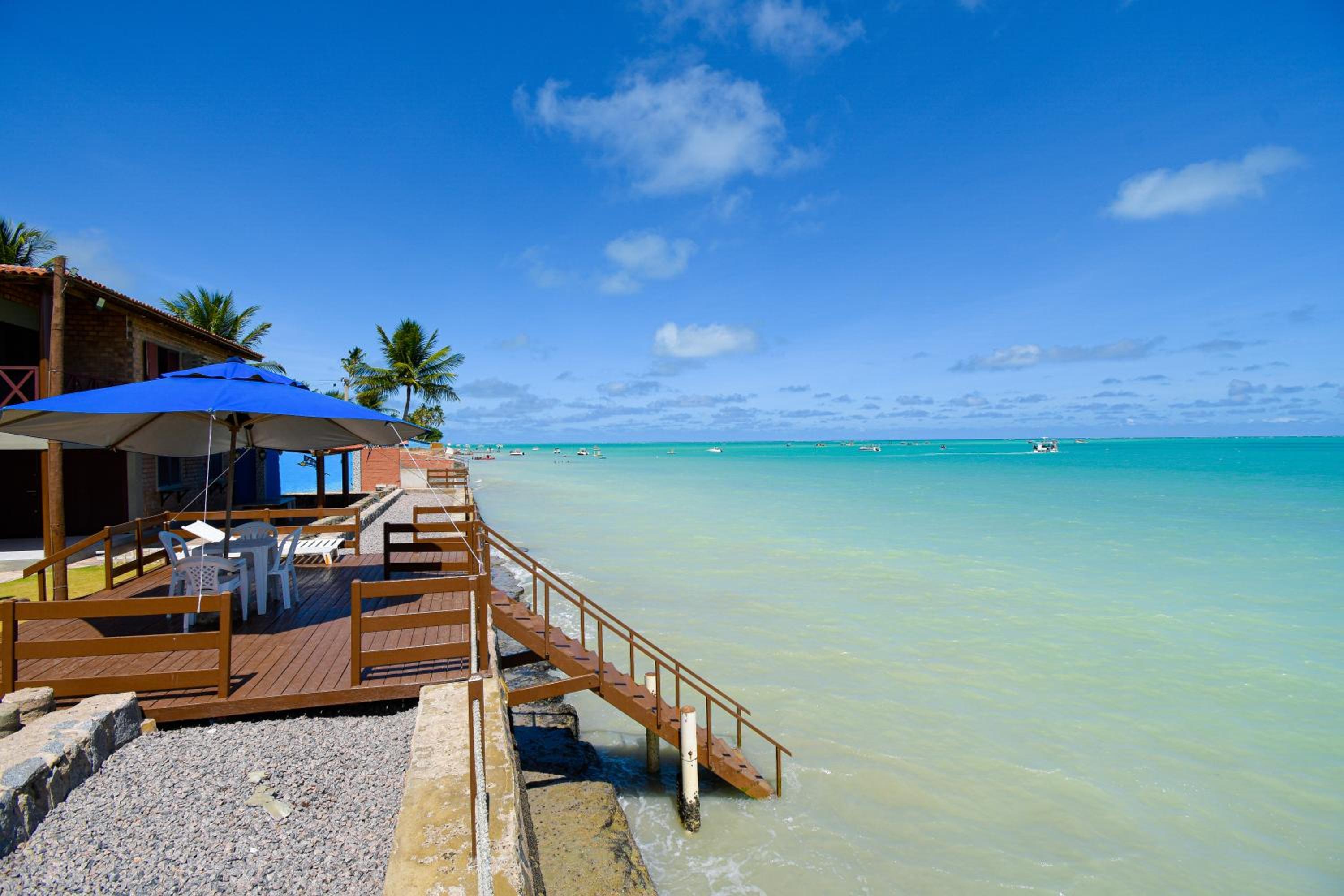 casa pé na areia, ao lado do caminho de moises