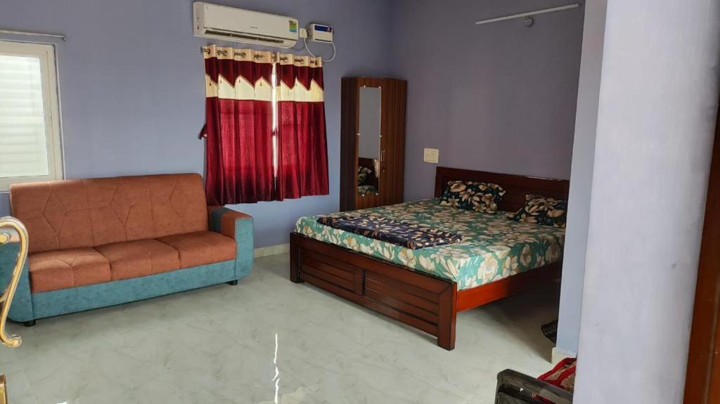 sannidhi homestay 1bhk and 2bhk apartment view 5