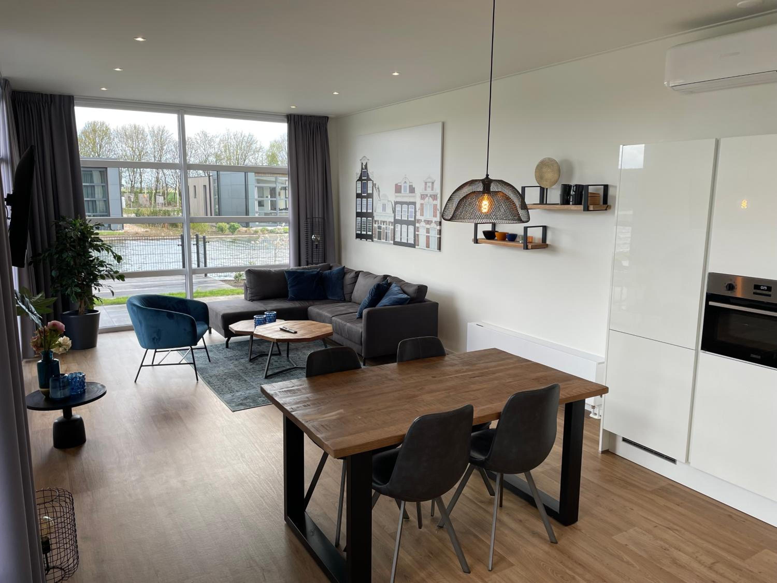 Marina Strandbad Chalet Aan het Water mit Zaun Haus Nr 134 view 4