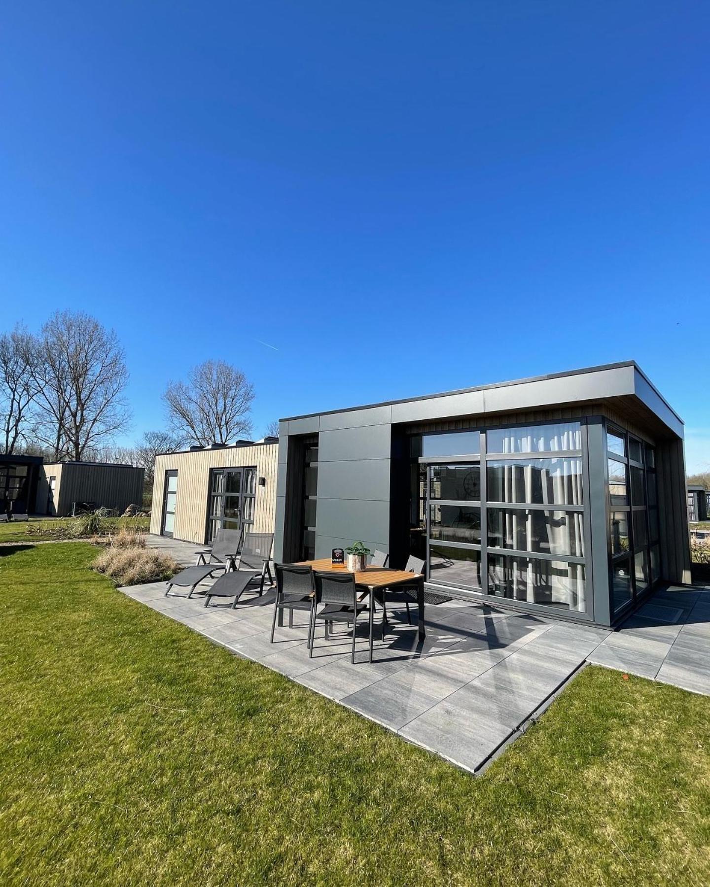 Enkhuizer Strand Chalet Sunkiss Dritte Reihe Haus Nr 217 view 5