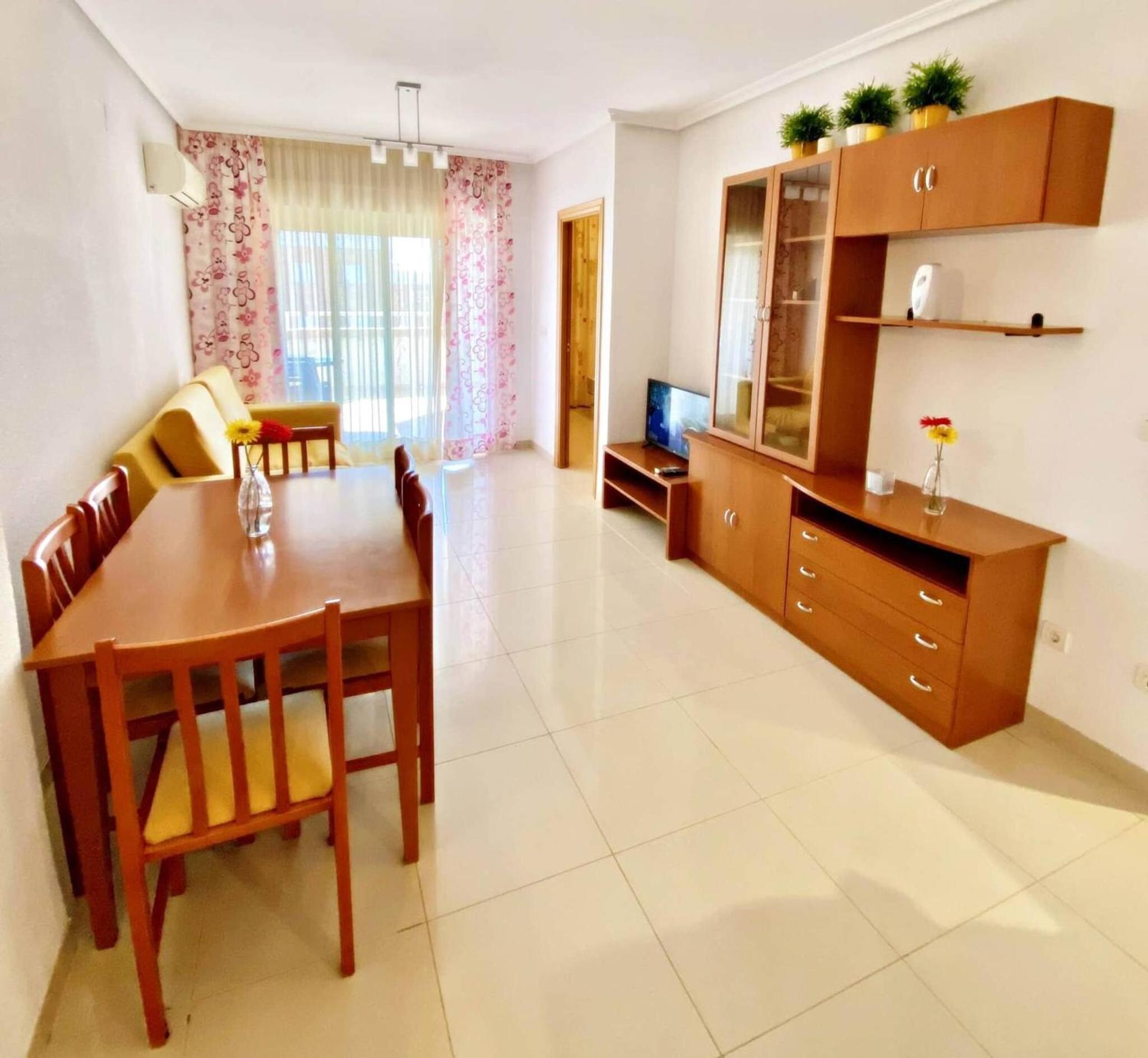 Apartamento Vacacional Vistamar Ref 021