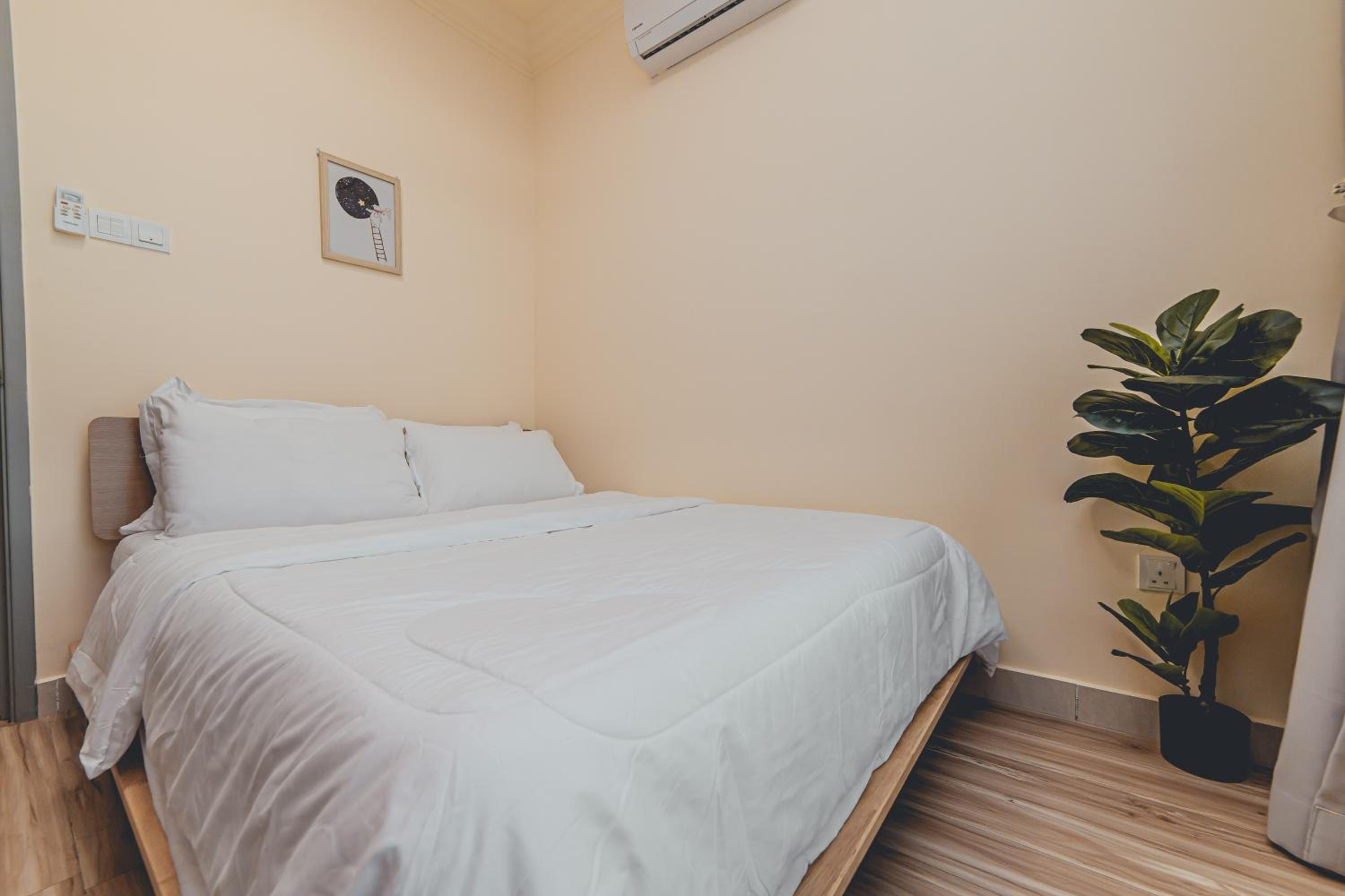 GoldenSand Seaview 6pax 2BR MUJI by Our Stay