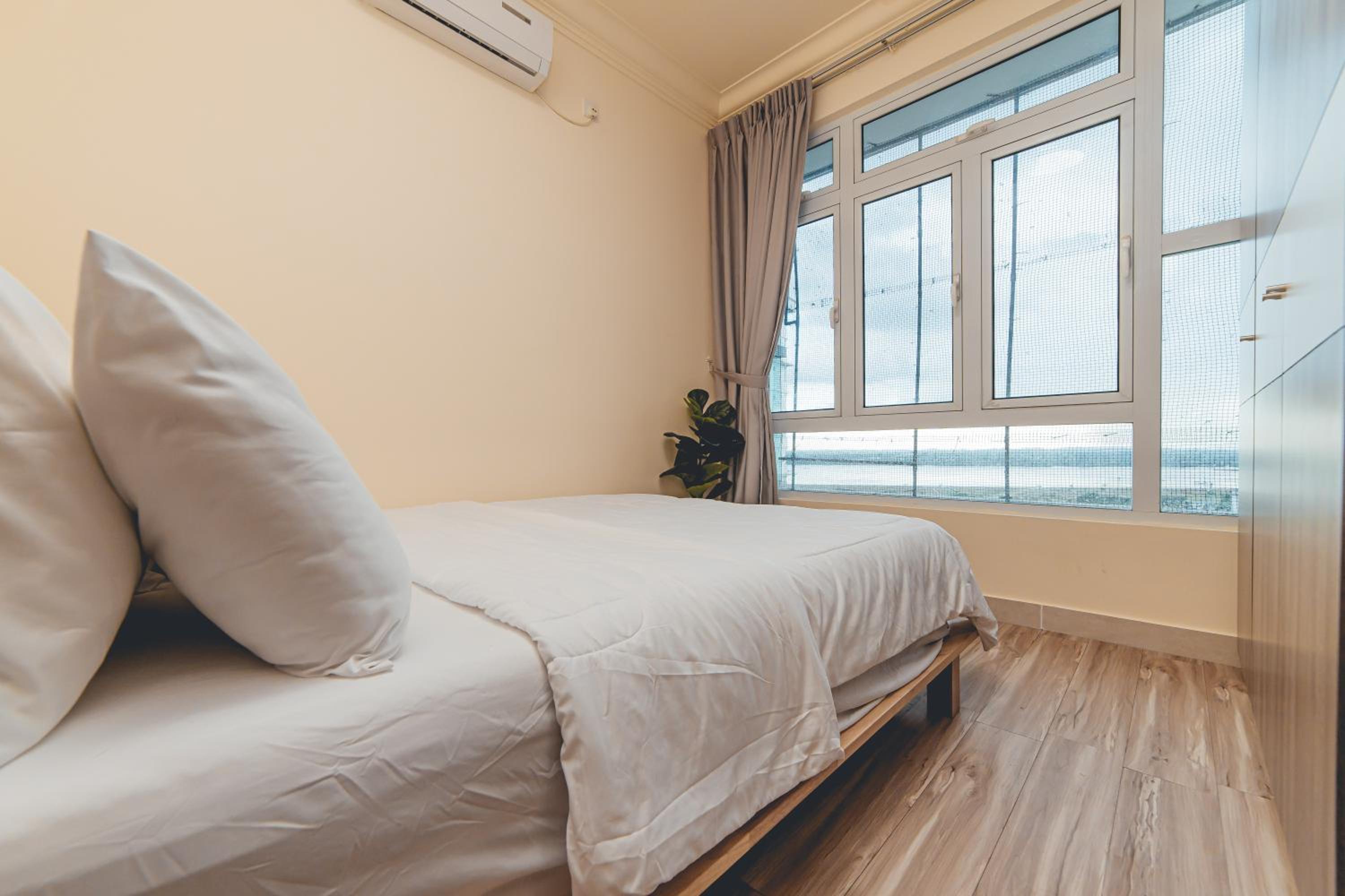 GoldenSand Seaview 6pax 2BR MUJI by Our Stay