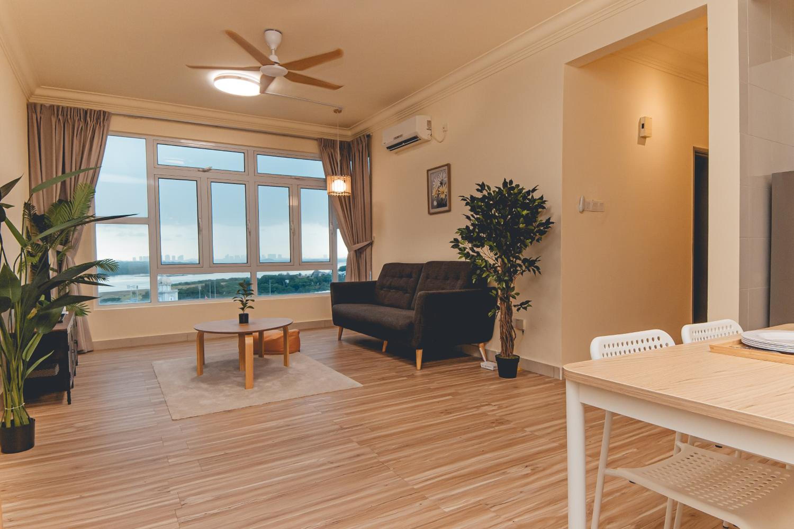 GoldenSand Seaview 6pax 2BR MUJI by Our Stay