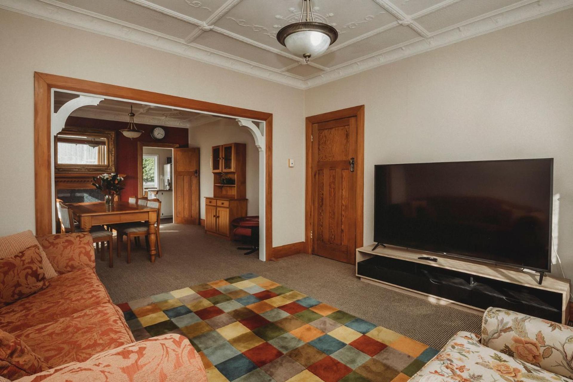 Central One Fifty Five - character home near CBD