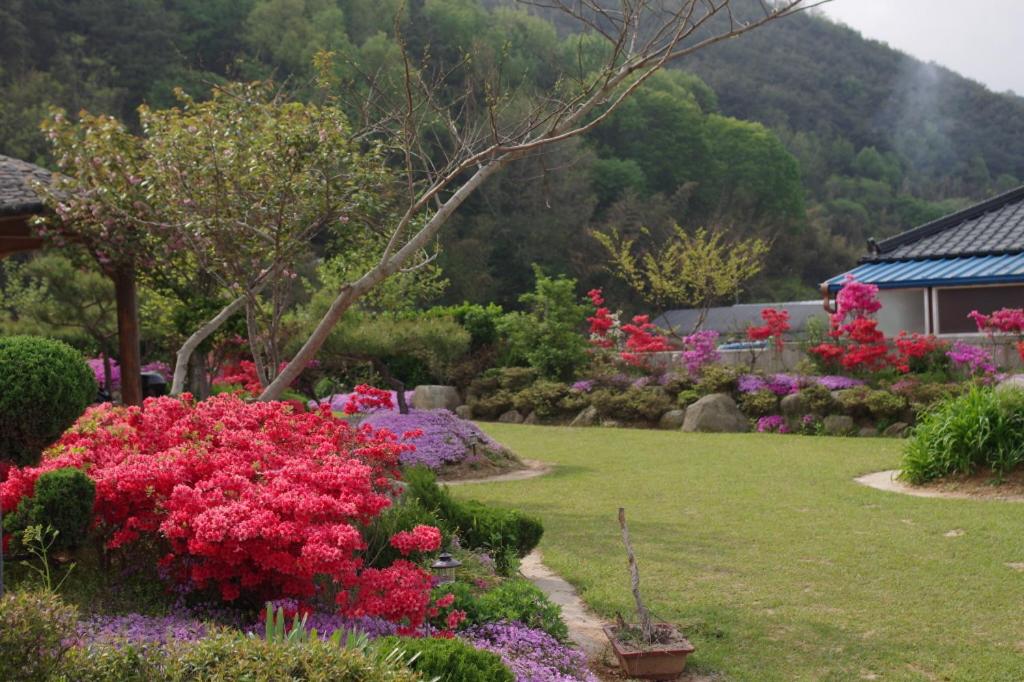Songjukheon Pension
