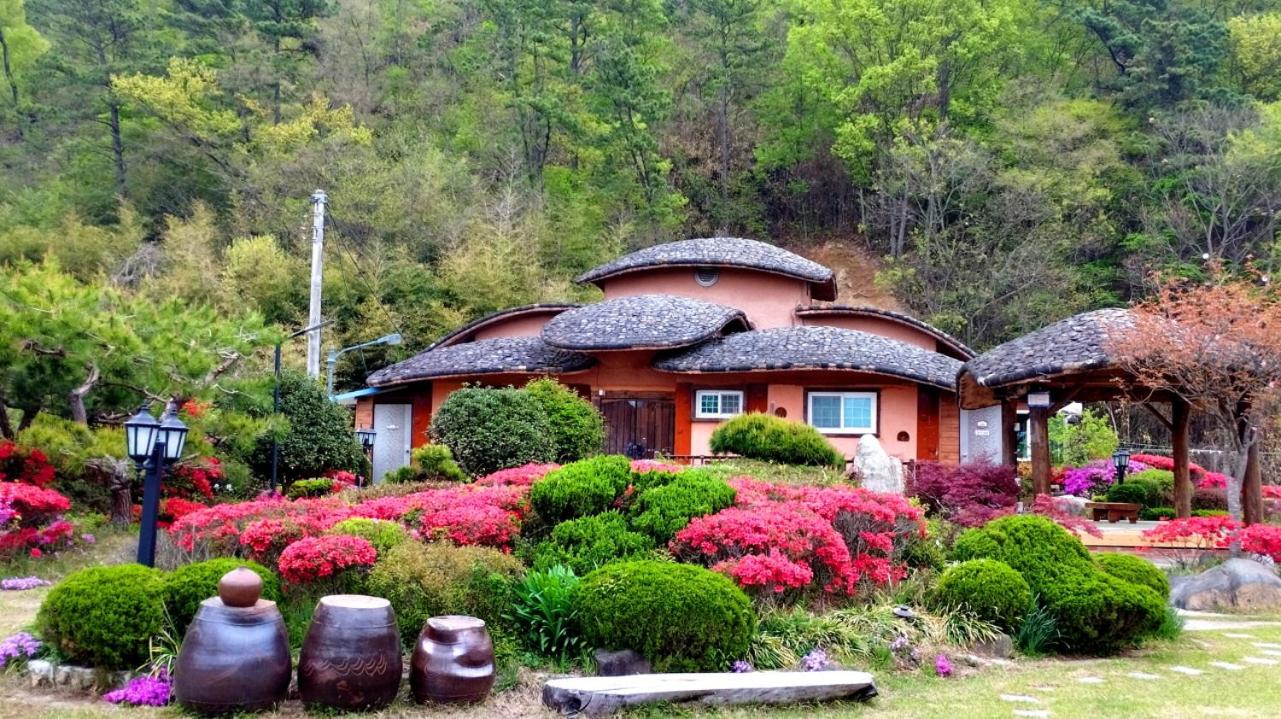 Songjukheon Pension