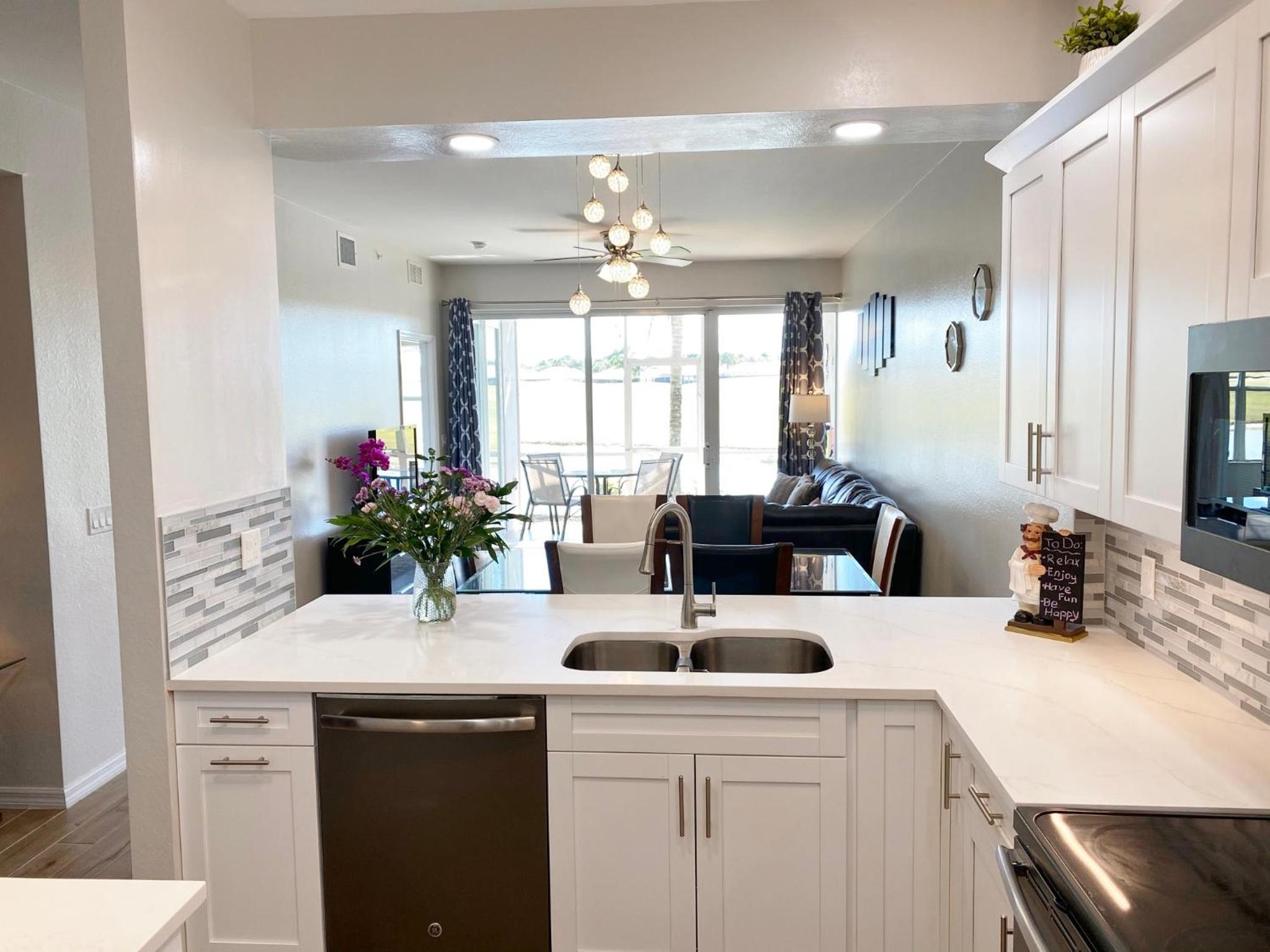 Greenlinks at Lely Luxury Purple Orchid Fully Renovated Modern 1st floor 3bdr Golf Resort Villa view 4