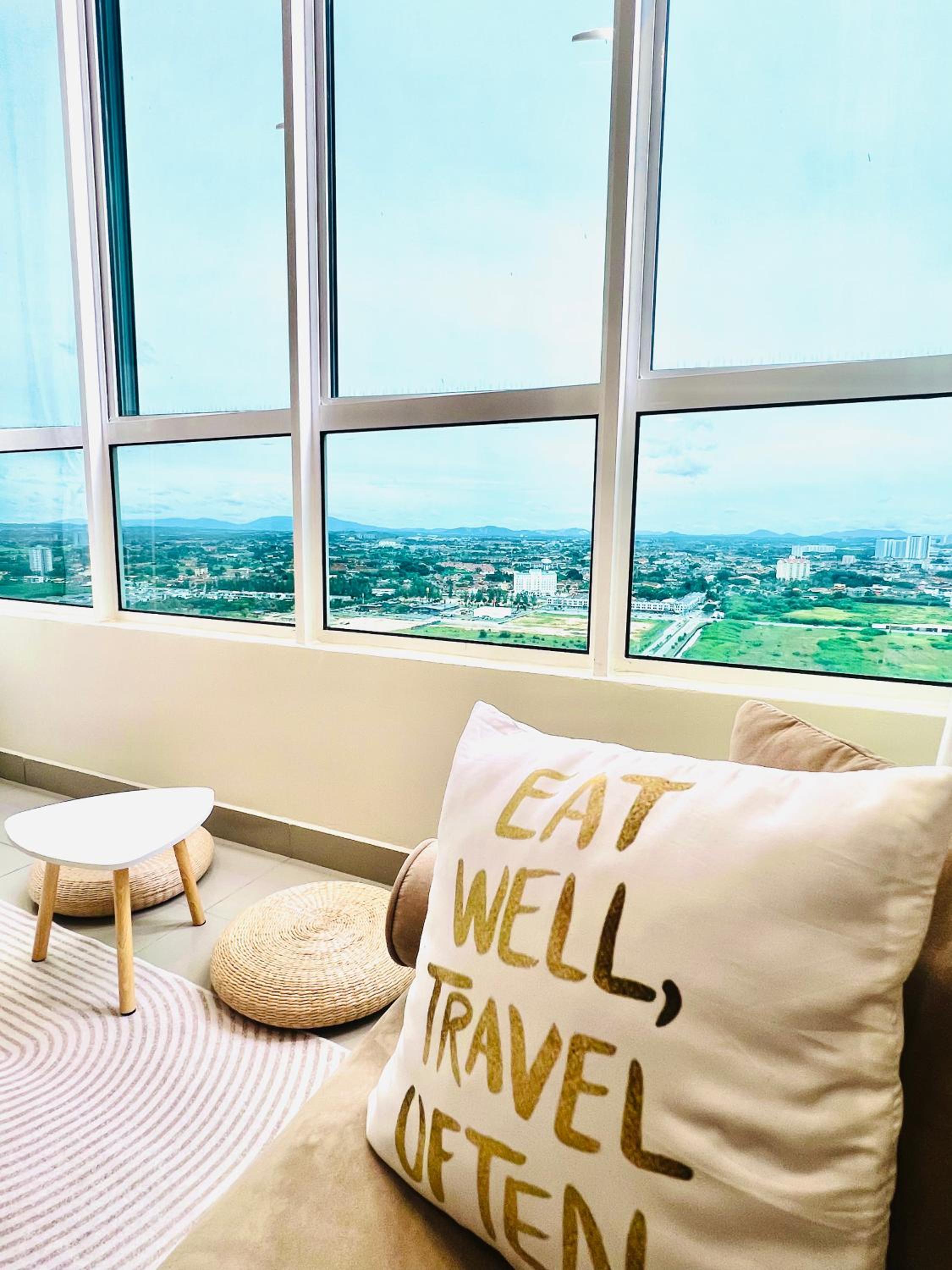 Melaka AmberCove 2R2B 5 pax 1 Parking Melaka Straits View Pool photo 4