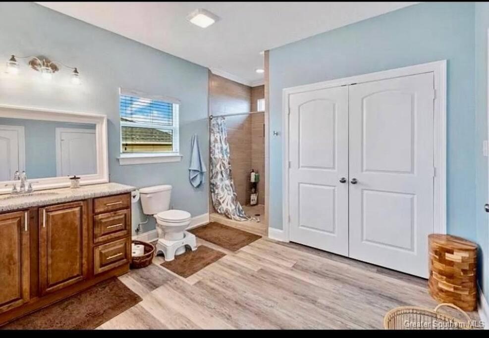 OceanFront home near HollyBeach
