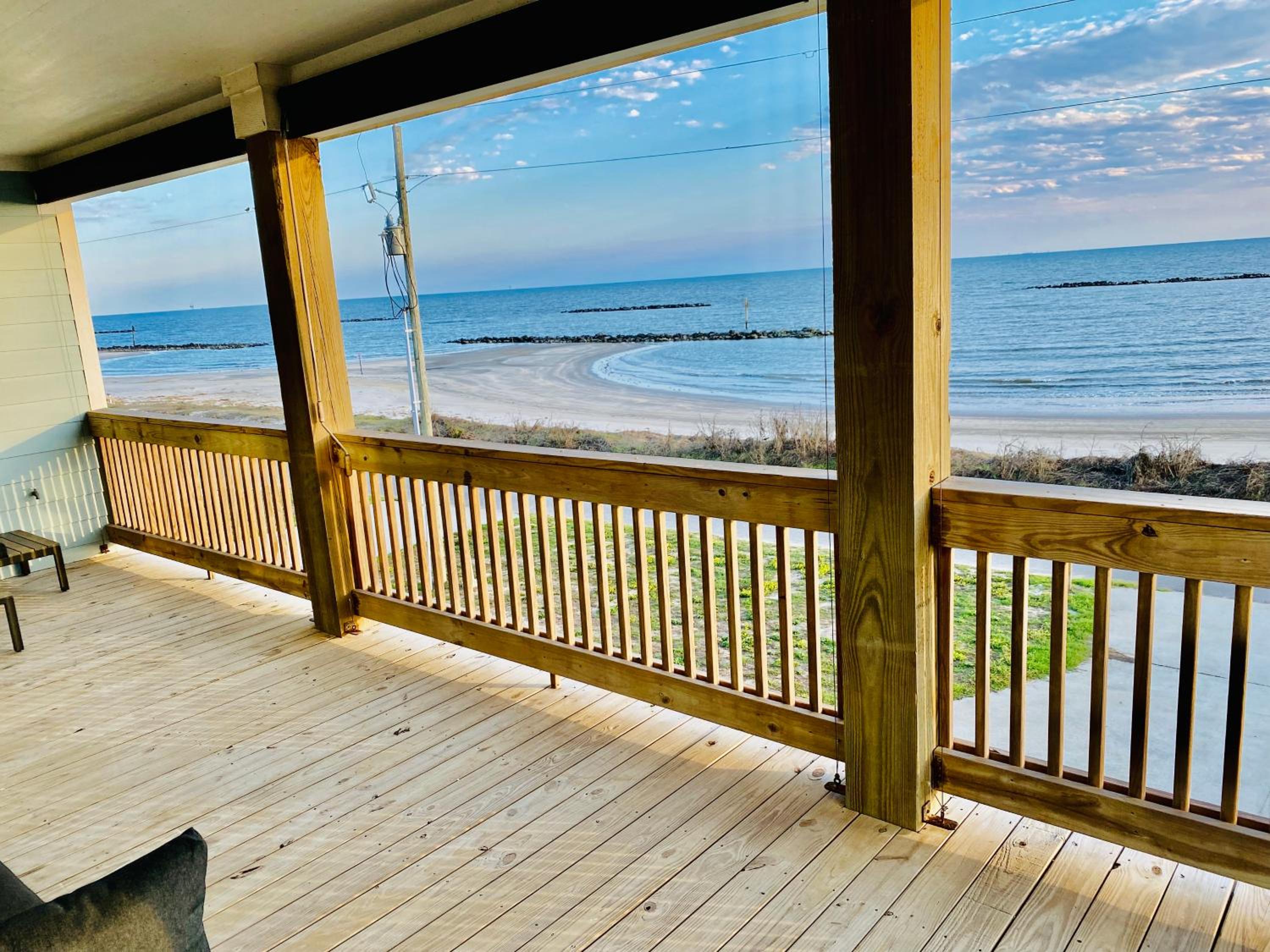OceanFront home near HollyBeach