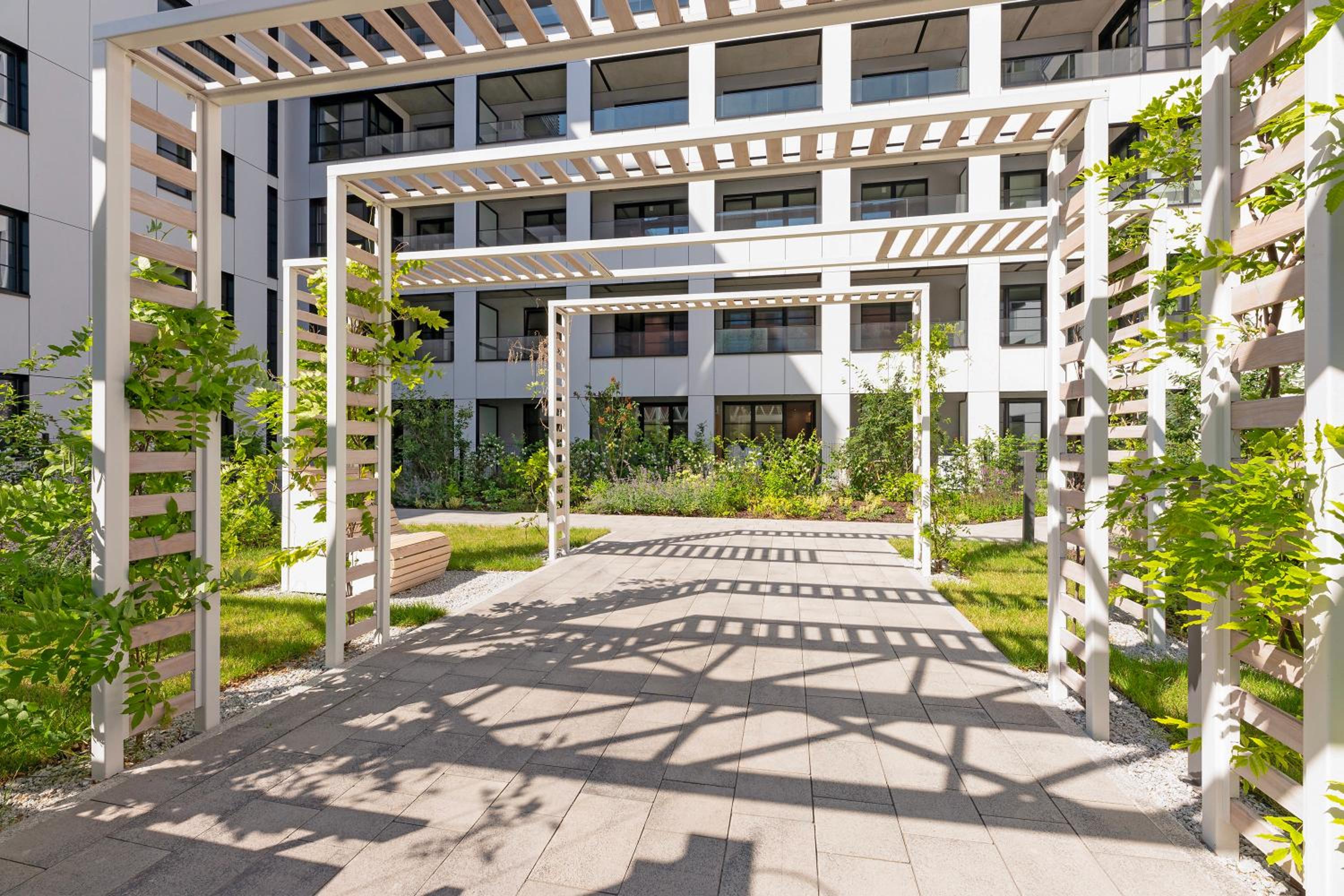 DOKI Living & Foodhall by Downtown Apartments