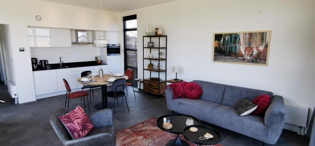 Enkhuizer Strand Chalet Aiwenore Dritte Reihe mit Zaun Haus Nr 246 view 3