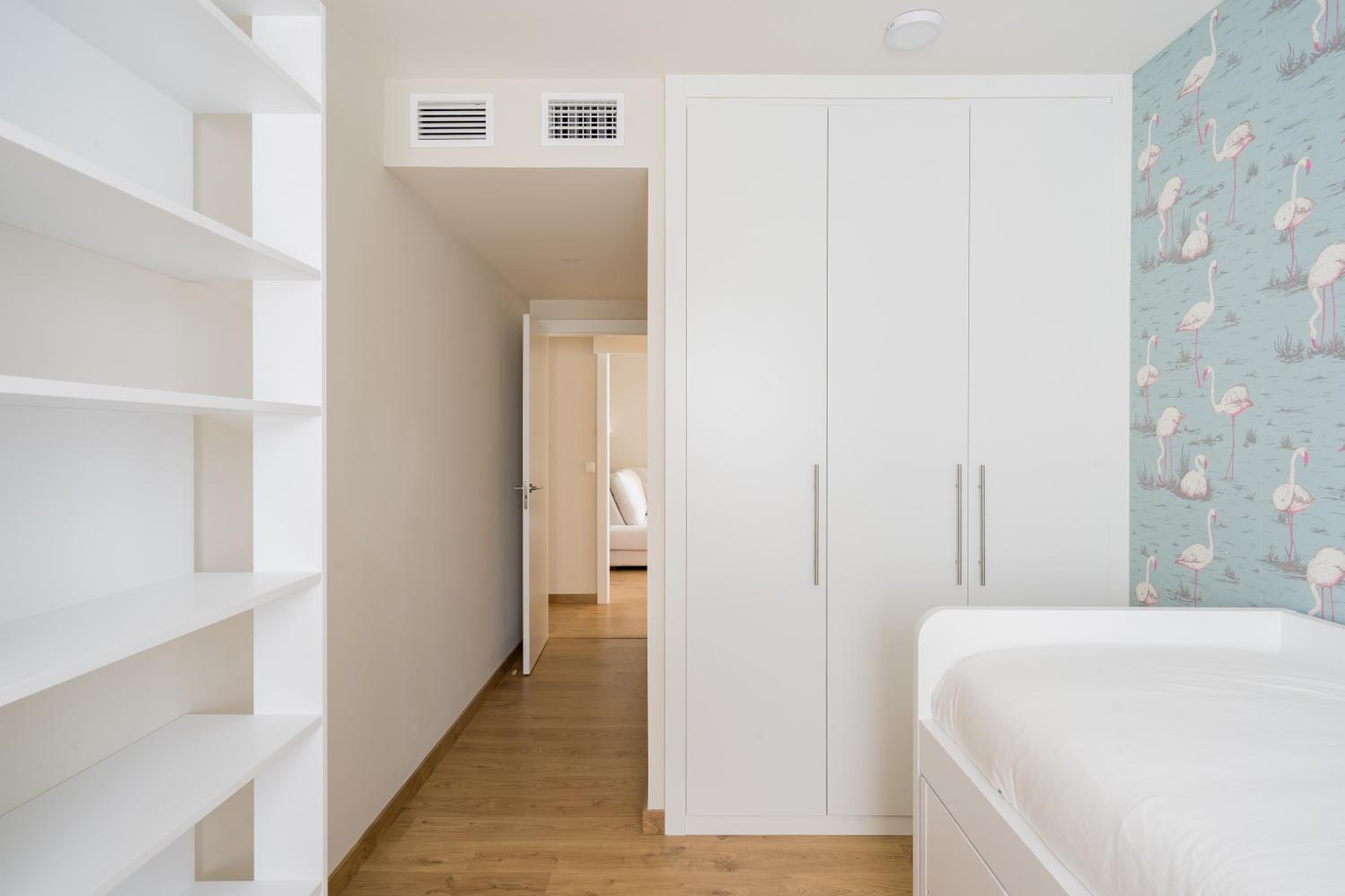 Family apartment in Malaga next to the beach