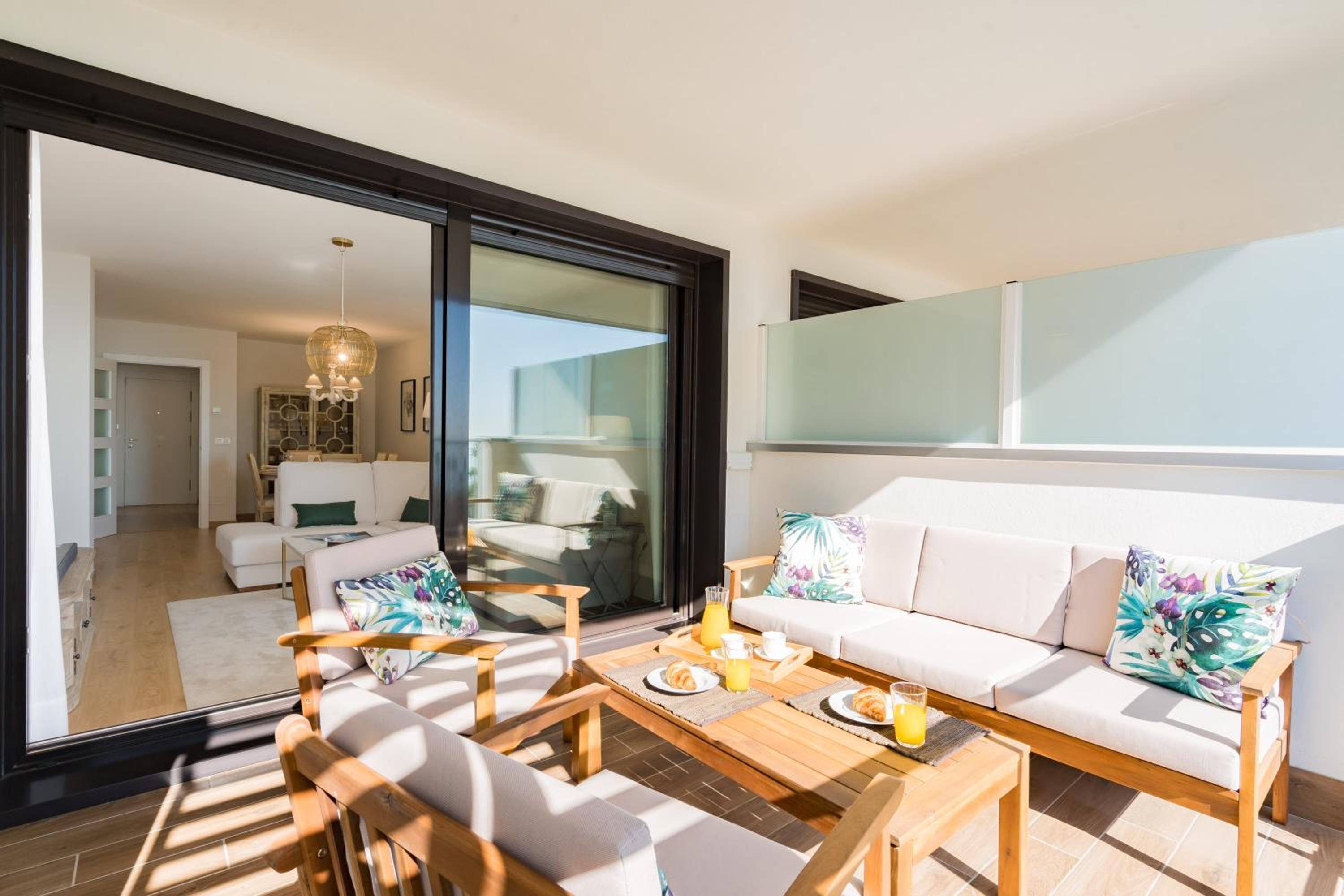 Family apartment in Malaga next to the beach