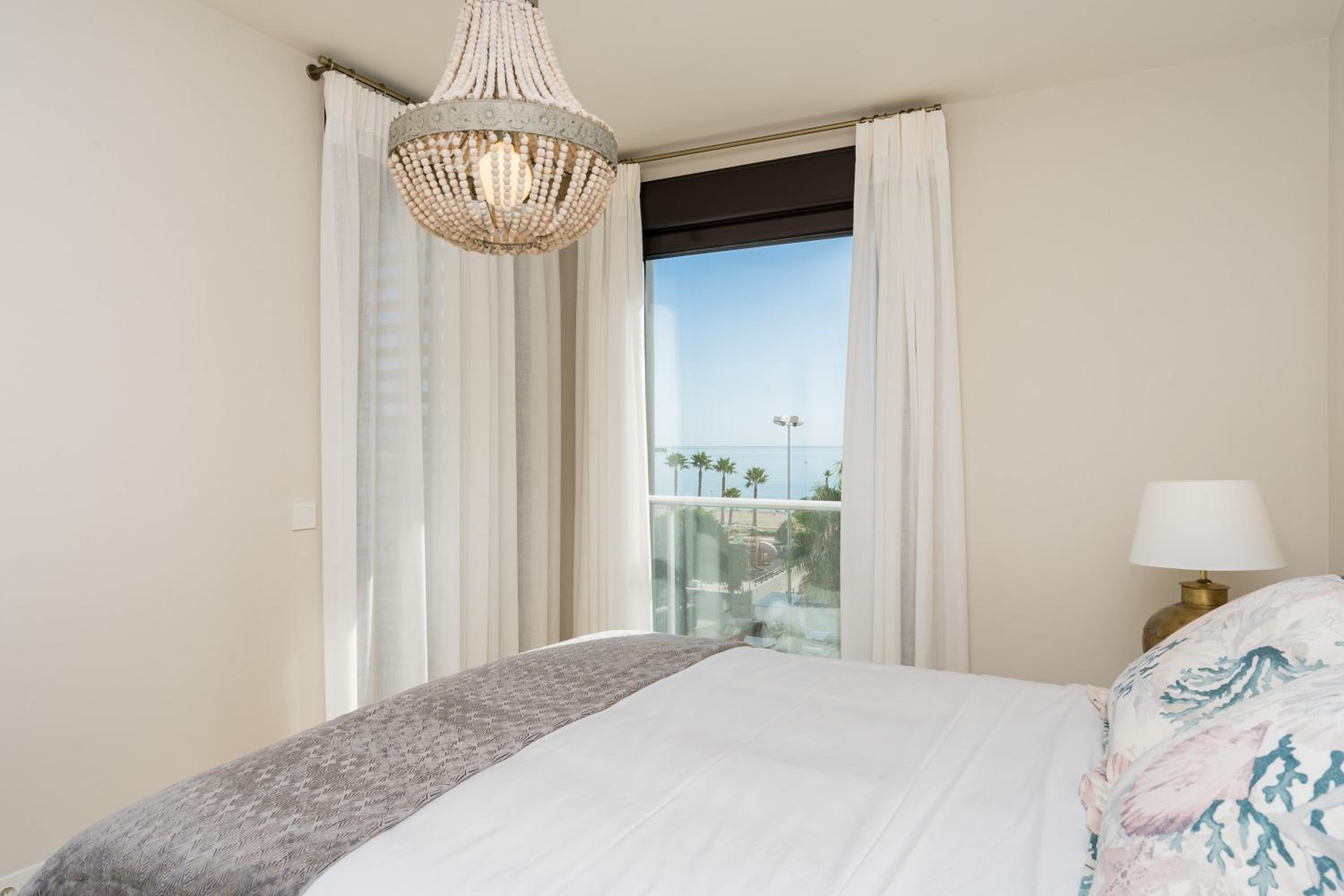 Family apartment in Malaga next to the beach