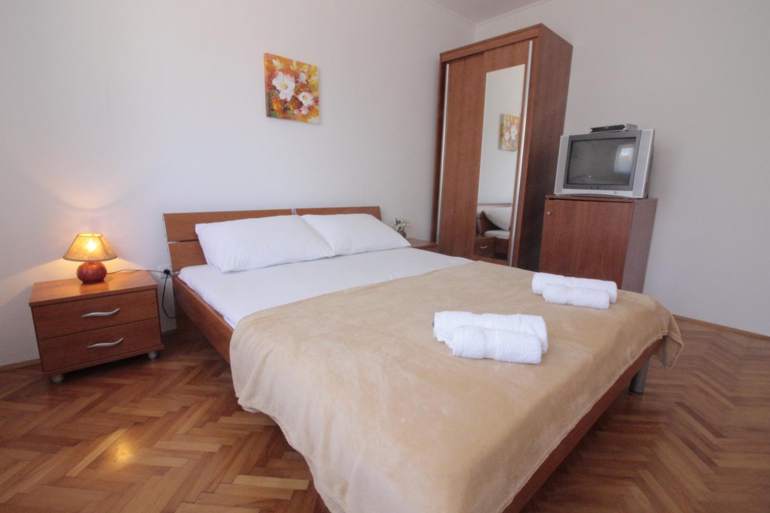 Studios & Rooms Fiesta view 3