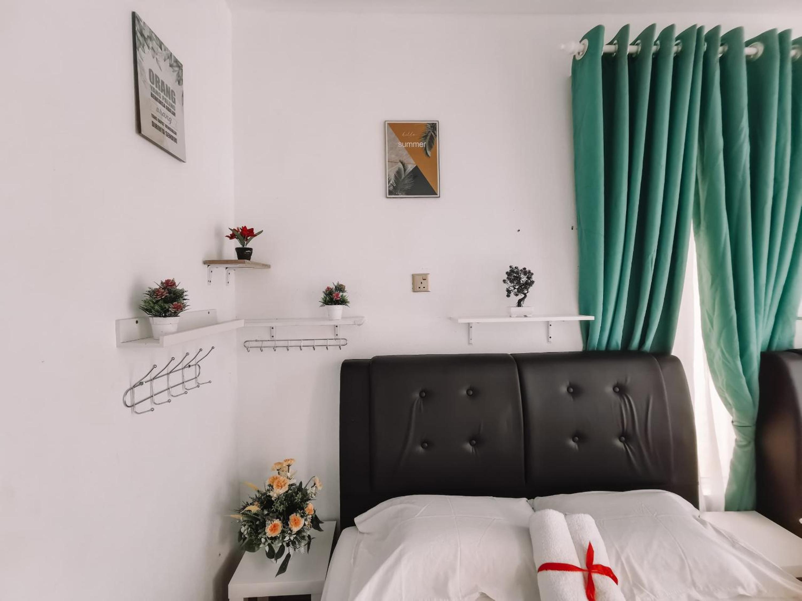 Inap Idaman 5 With 2 Queen Bed In Kubang Kerian photo 5