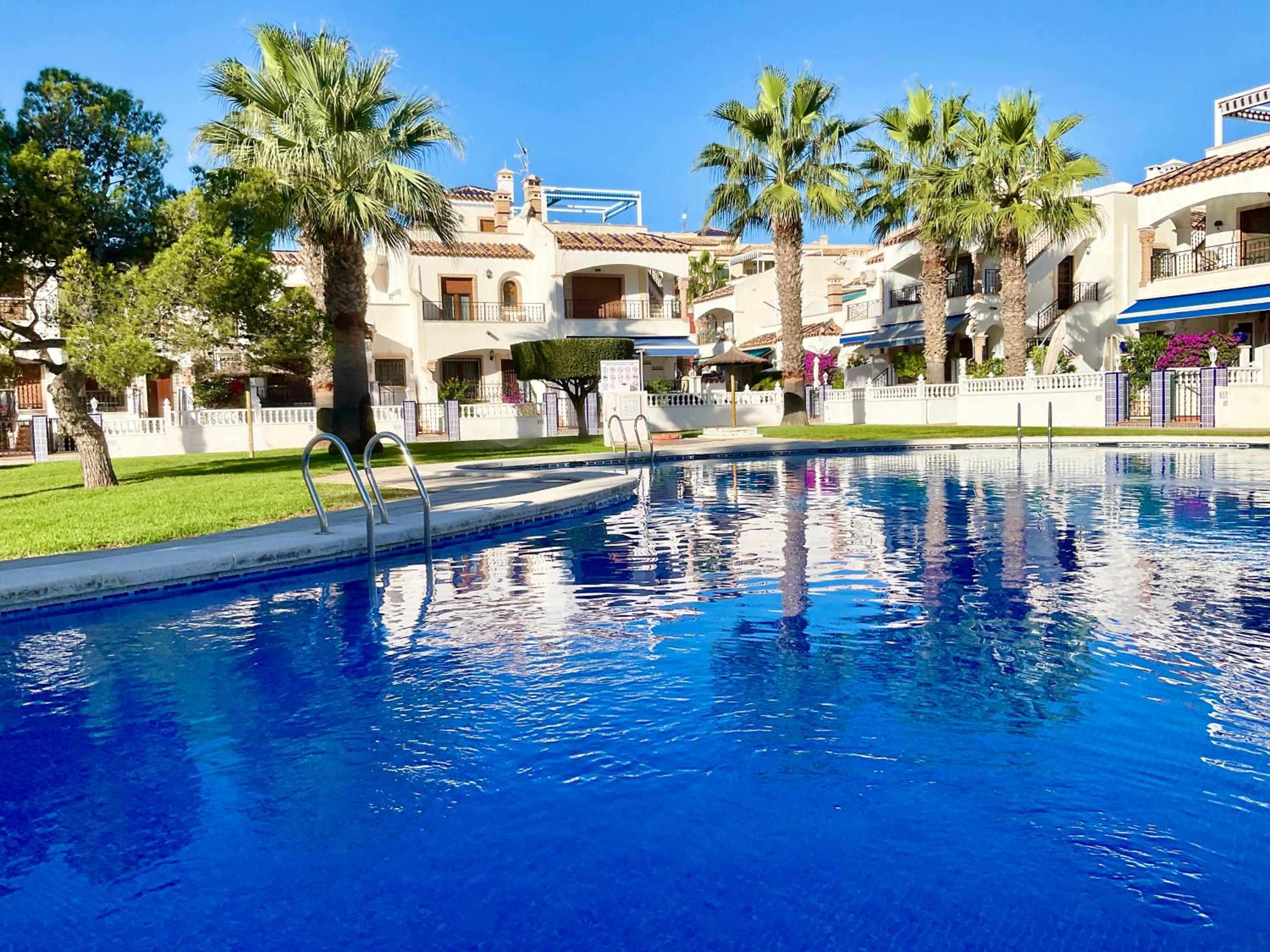 Gound Floor Bungalow Jumilla III Playa Flamenca view 3