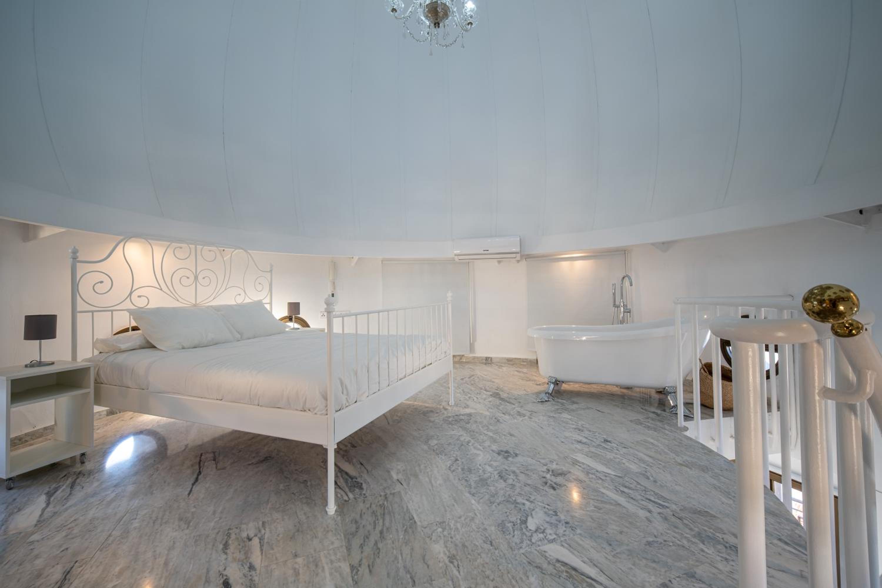 Conjunto de APARTAMENTOS ANTIGUO PALACIO HOTEL PARIS