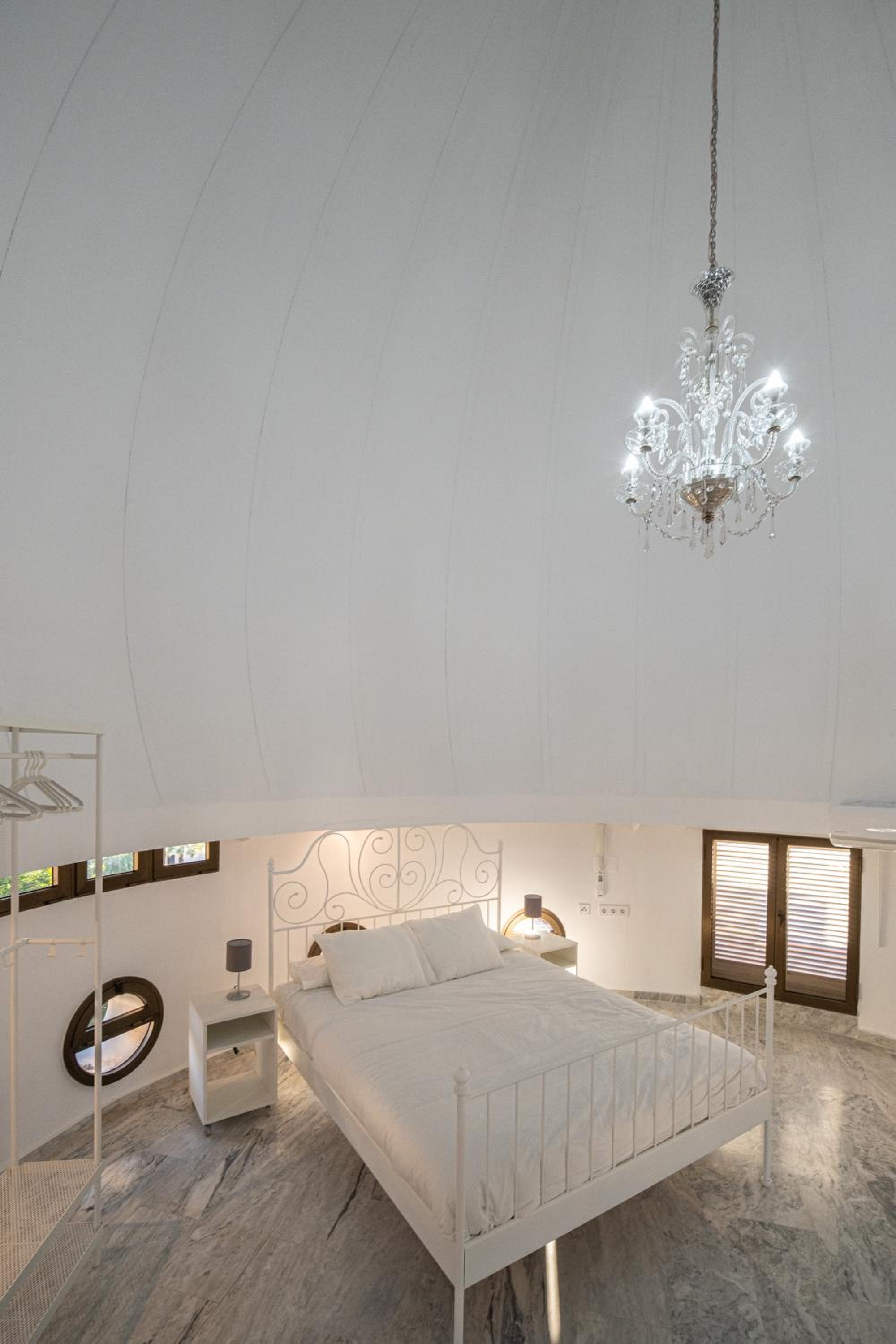Conjunto de APARTAMENTOS ANTIGUO PALACIO HOTEL PARIS