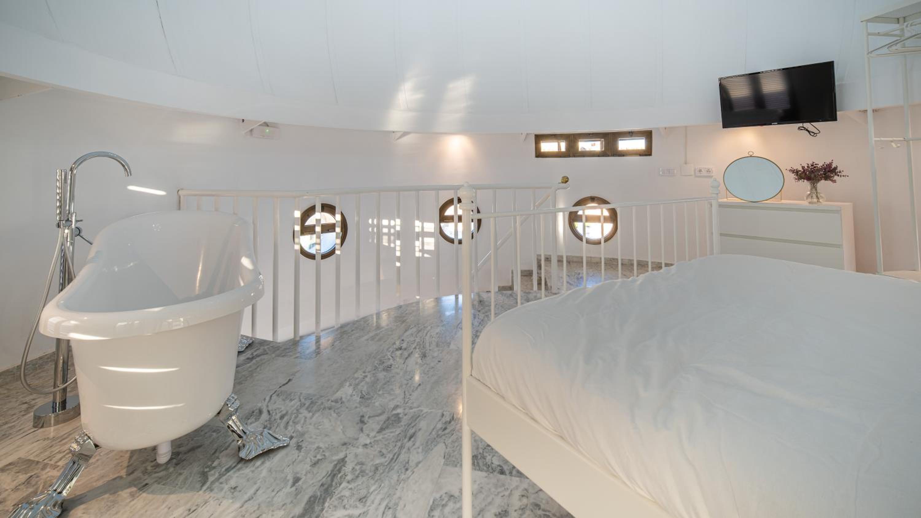 Conjunto de APARTAMENTOS ANTIGUO PALACIO HOTEL PARIS