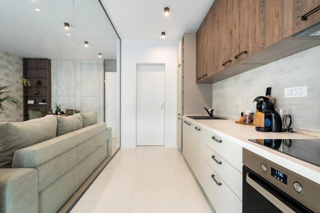 Tribal 1BR in Aviatiei