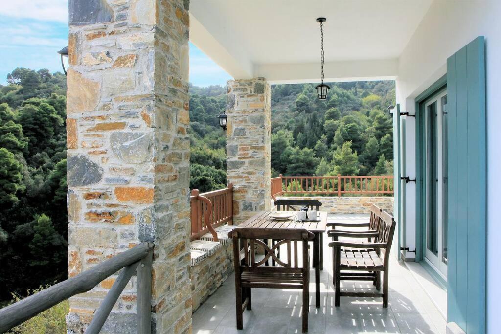 Villa Mavraki