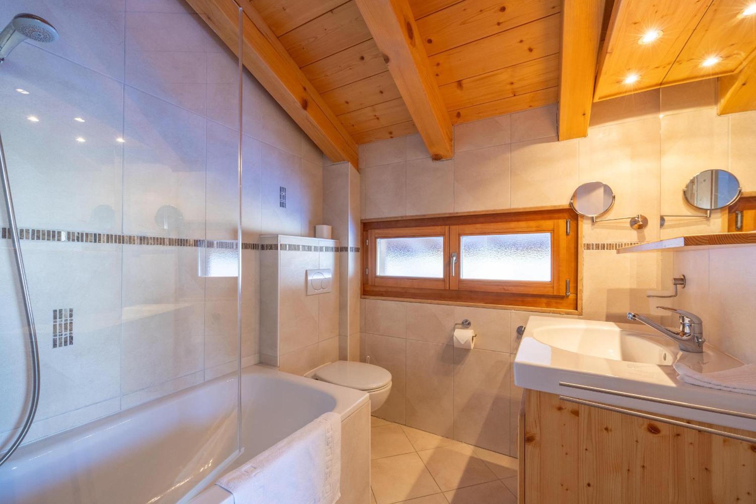 Chalet Vansamis, breathtakinng views & sauna