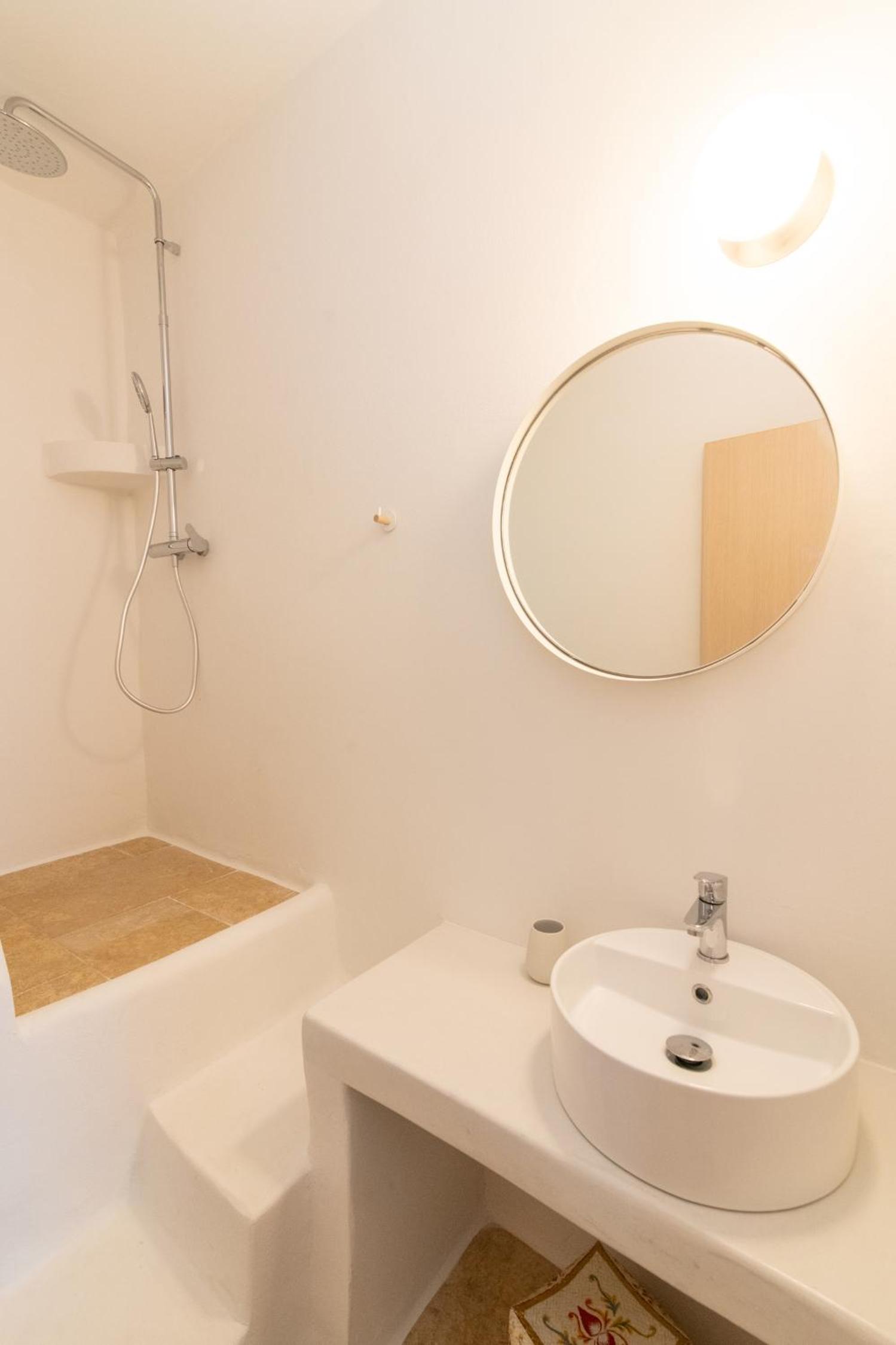 PANORMOS ART Beachfront Suites