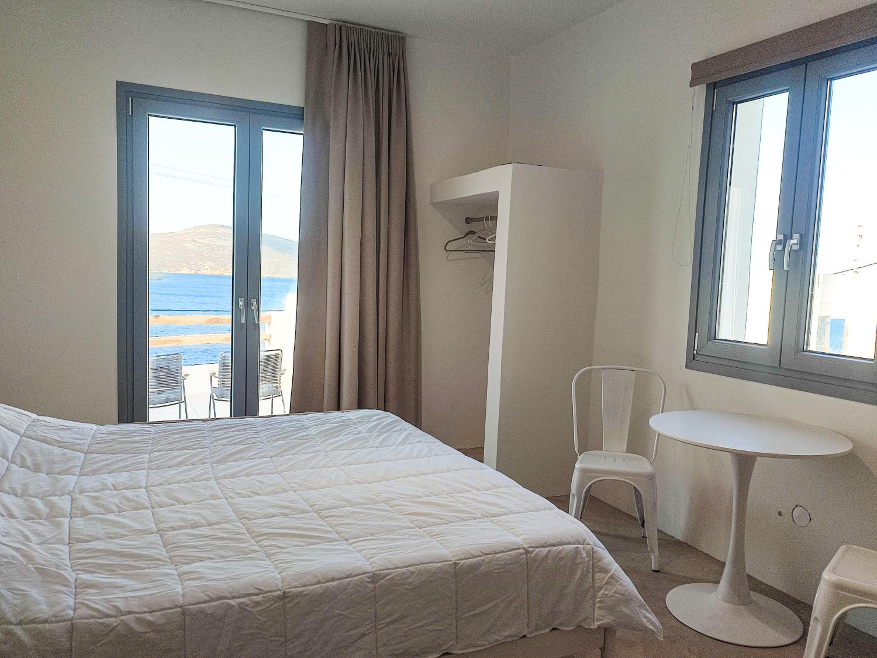 PANORMOS ART Beachfront Suites
