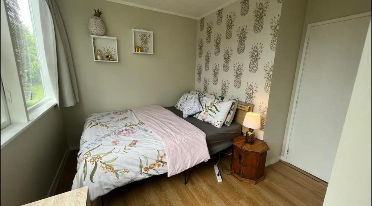 Self Check-In, LOWER-LEVEL Guest Suite-Unit — Auckland