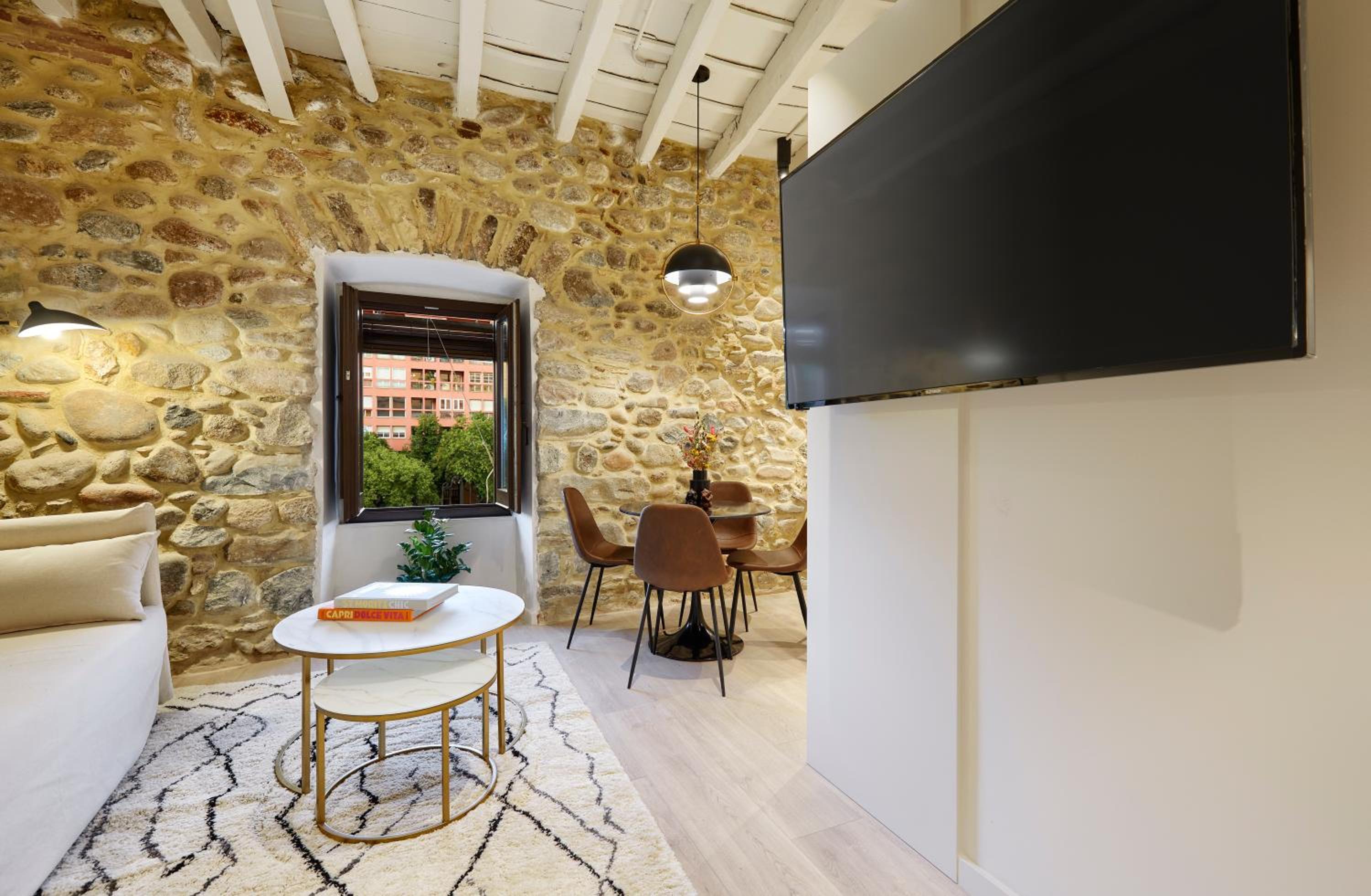 Gaia Apartments & Lofts Girona