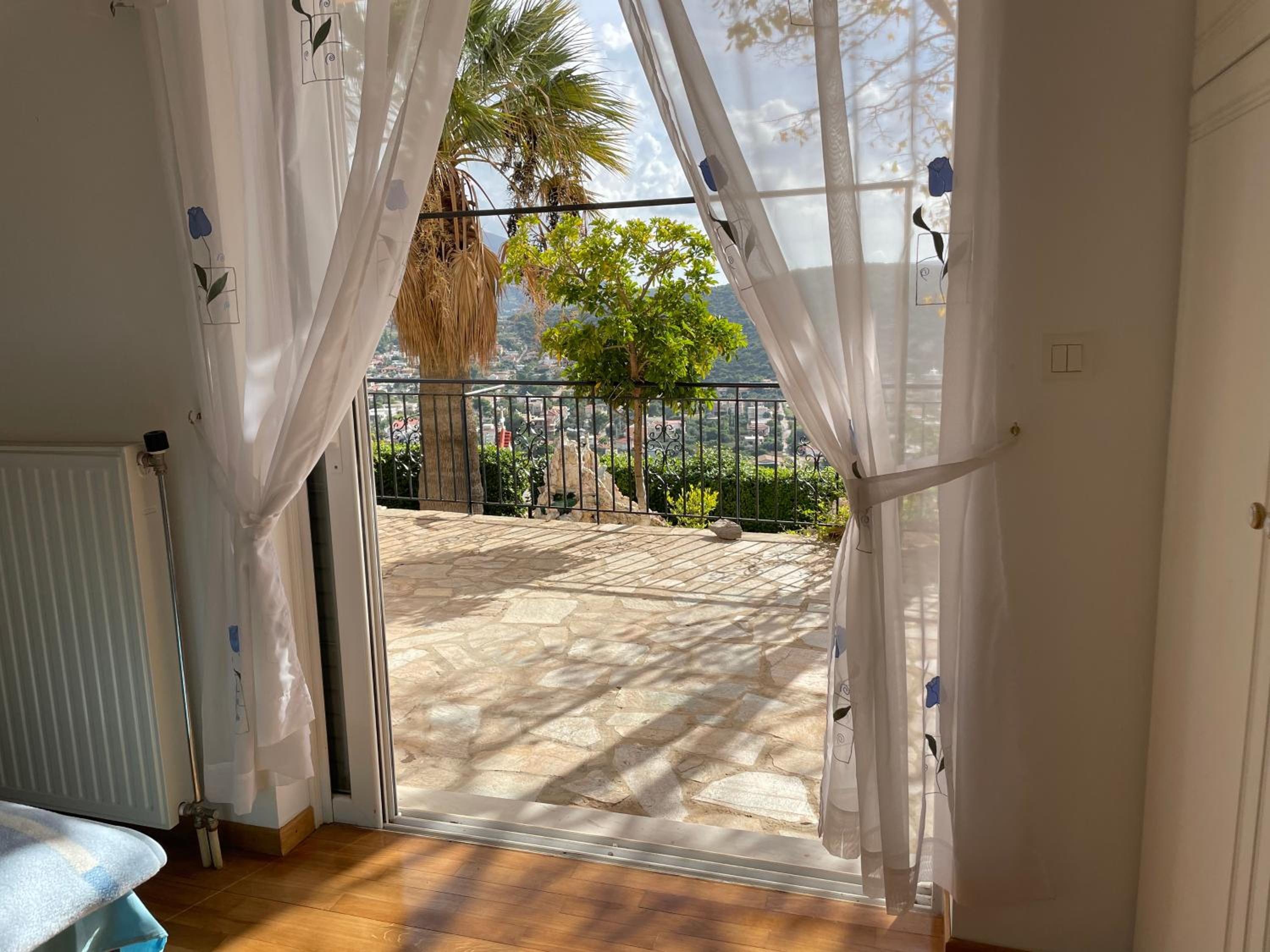 Eagles Nest Villa Athenian Riviera in Aghia Marina near Lagonisi, next to the beach close to Athens Airport view 4