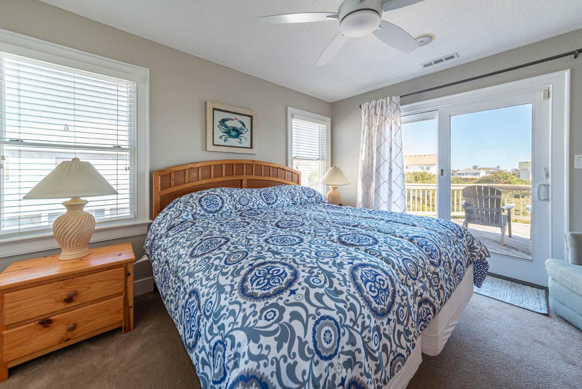 Carolina Sunrise - Corolla, Whalehead, Oceanside, 500 Yds to Beach, Pool, Hot Tub, Volleyball