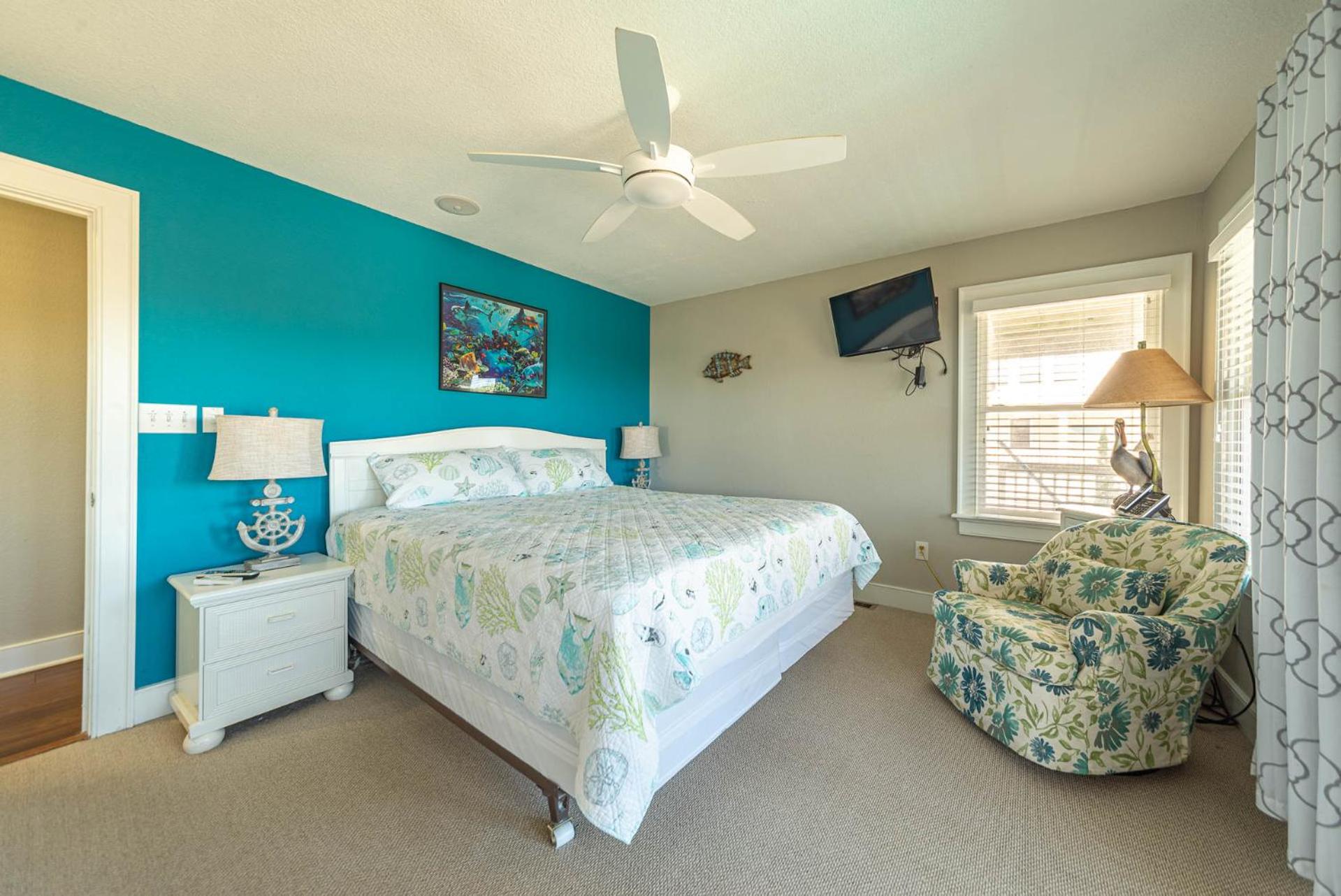 Carolina Sunrise - Corolla, Whalehead, Oceanside, 500 Yds to Beach, Pool, Hot Tub, Volleyball