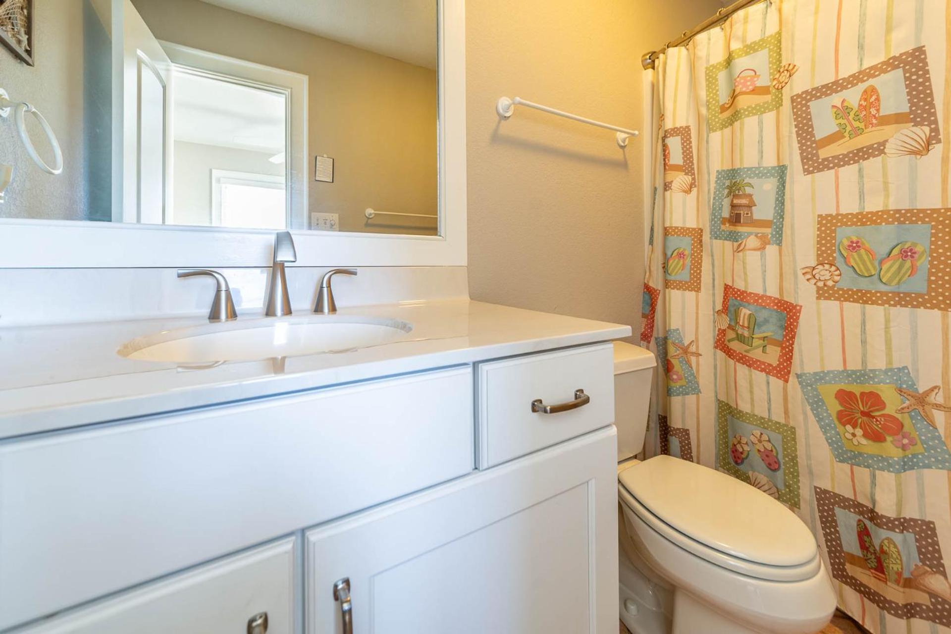 Carolina Sunrise - Corolla, Whalehead, Oceanside, 500 Yds to Beach, Pool, Hot Tub, Volleyball