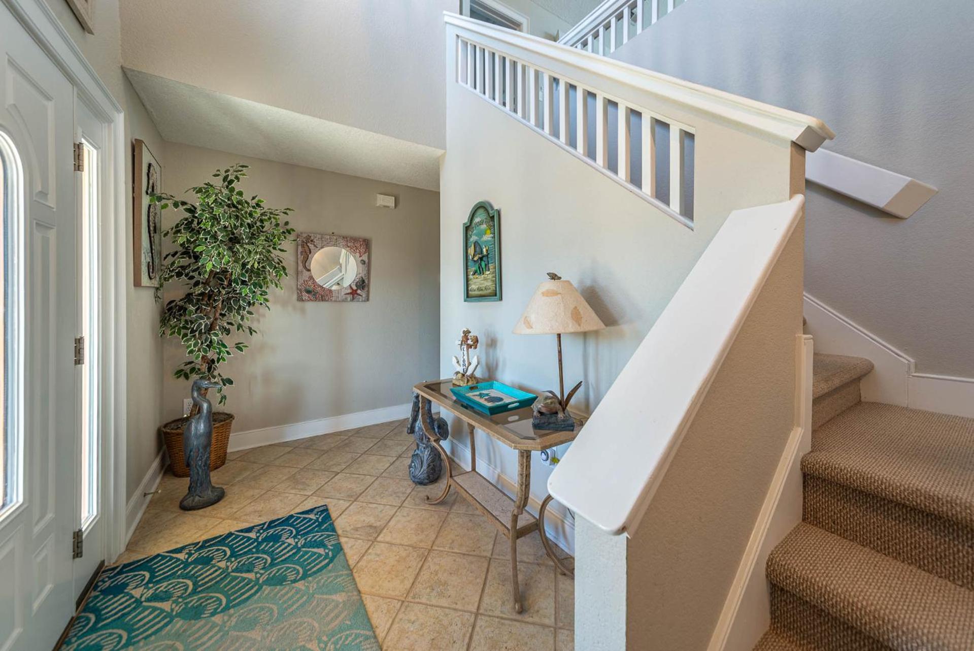 Carolina Sunrise - Corolla, Whalehead, Oceanside, 500 Yds to Beach, Pool, Hot Tub, Volleyball