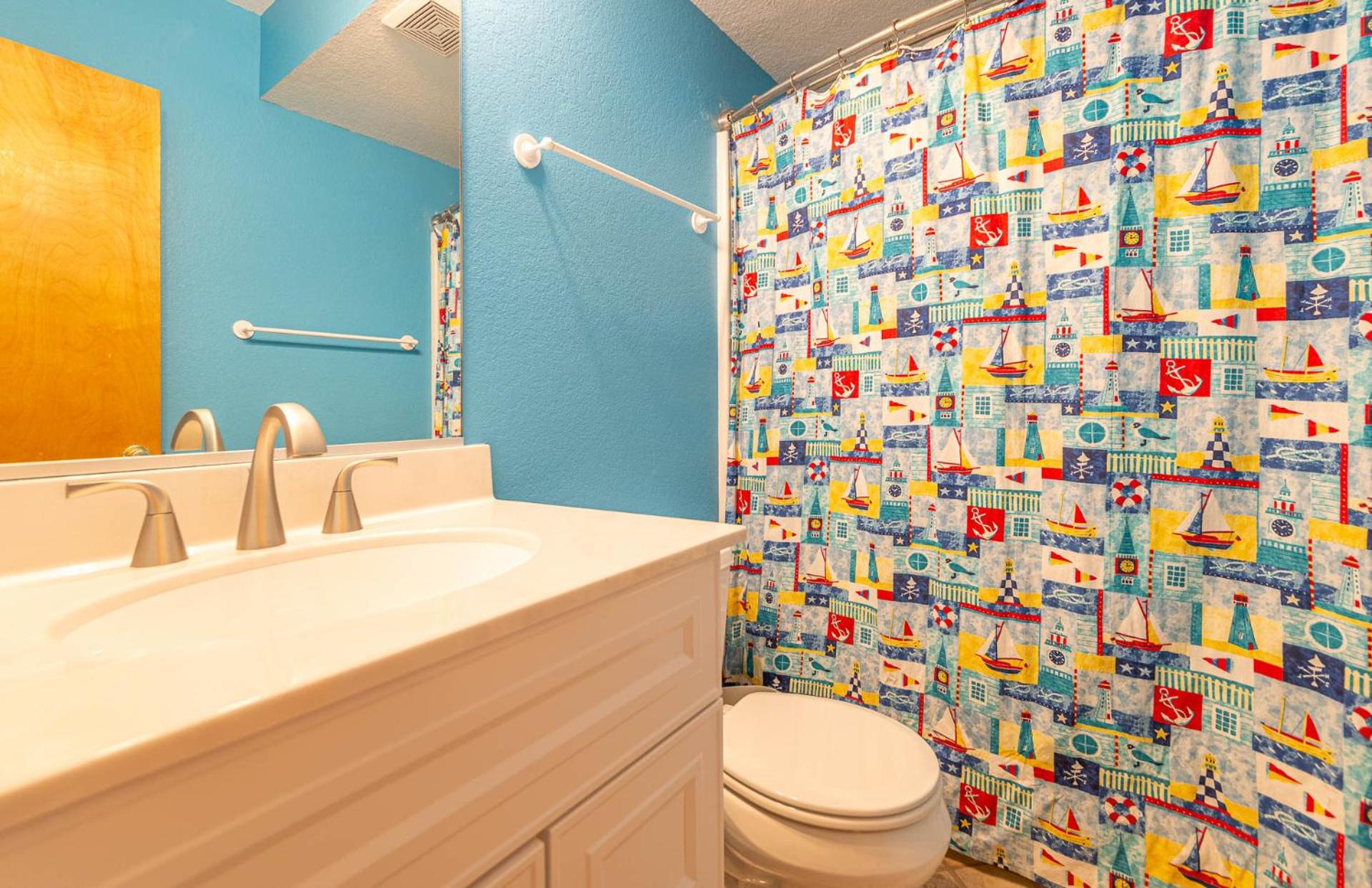 Carolina Sunrise - Corolla, Whalehead, Oceanside, 500 Yds to Beach, Pool, Hot Tub, Volleyball
