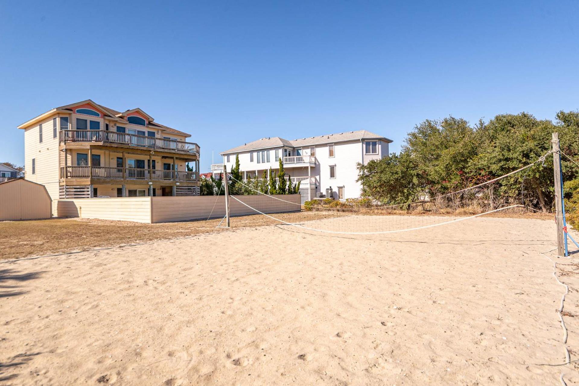Carolina Sunrise - Corolla, Whalehead, Oceanside, 500 Yds to Beach, Pool, Hot Tub, Volleyball