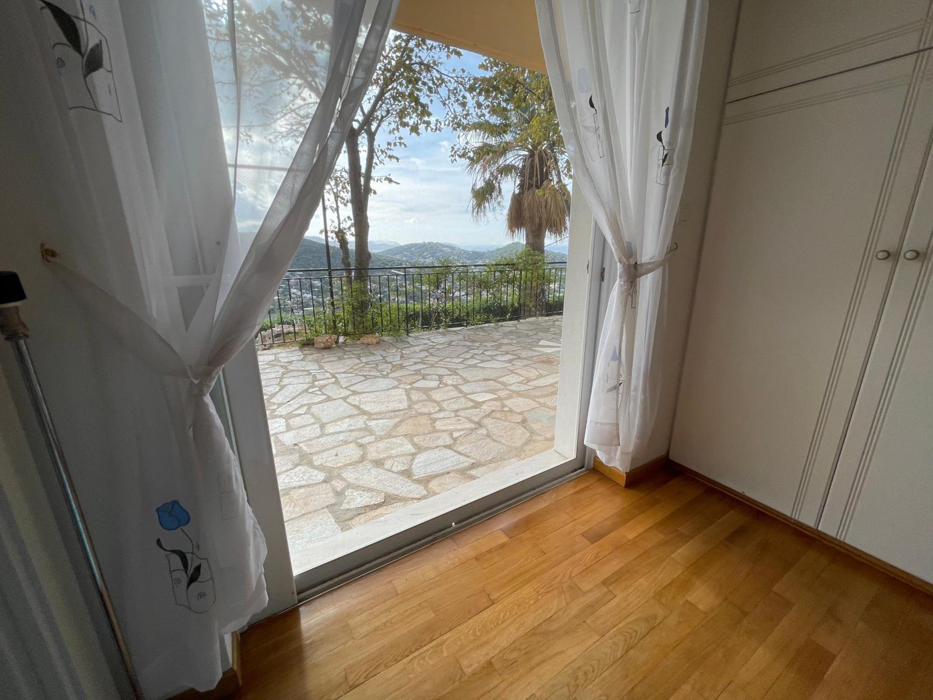 Eagles Nest Villa Athenian Riviera in Aghia Marina near Lagonisi, next to the beach close to Athens Airport view 5